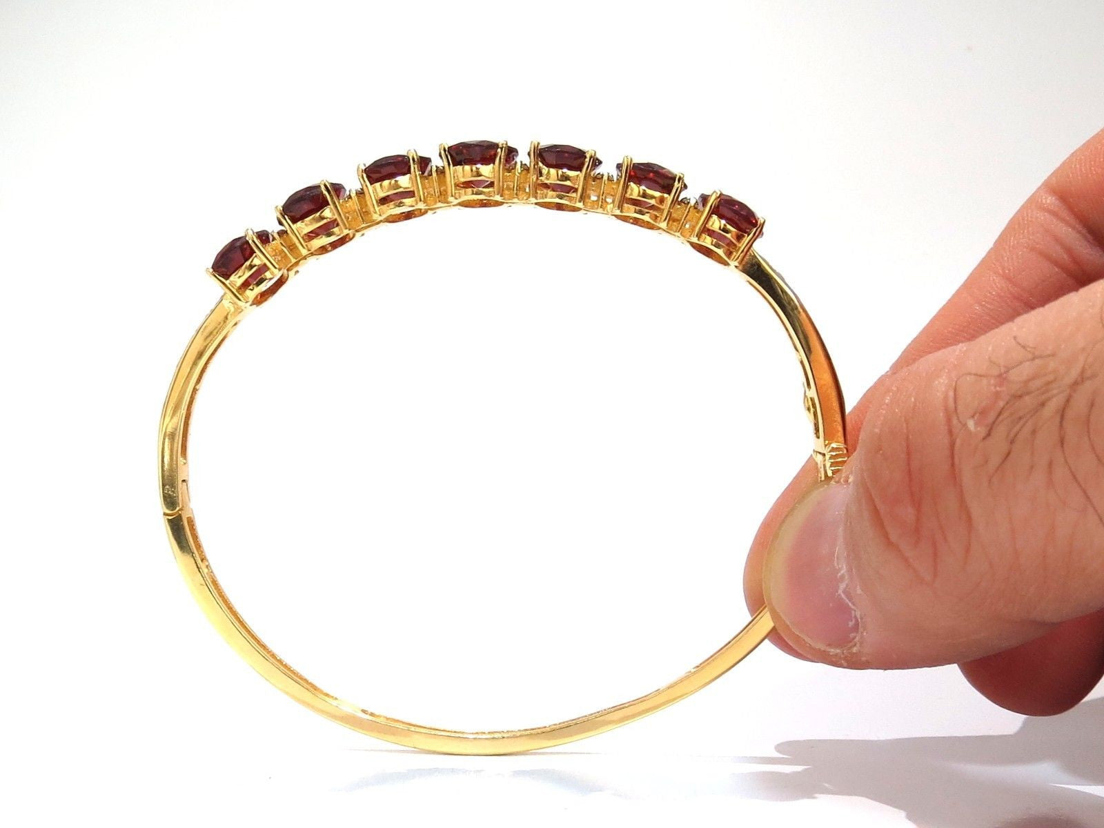 16.75ct Natural Red Garnet Diamond Bangle Bracelet in 14K Gold - Elegant Jewelry for Women, Perfect for Weddings, Parties & Special Occasions