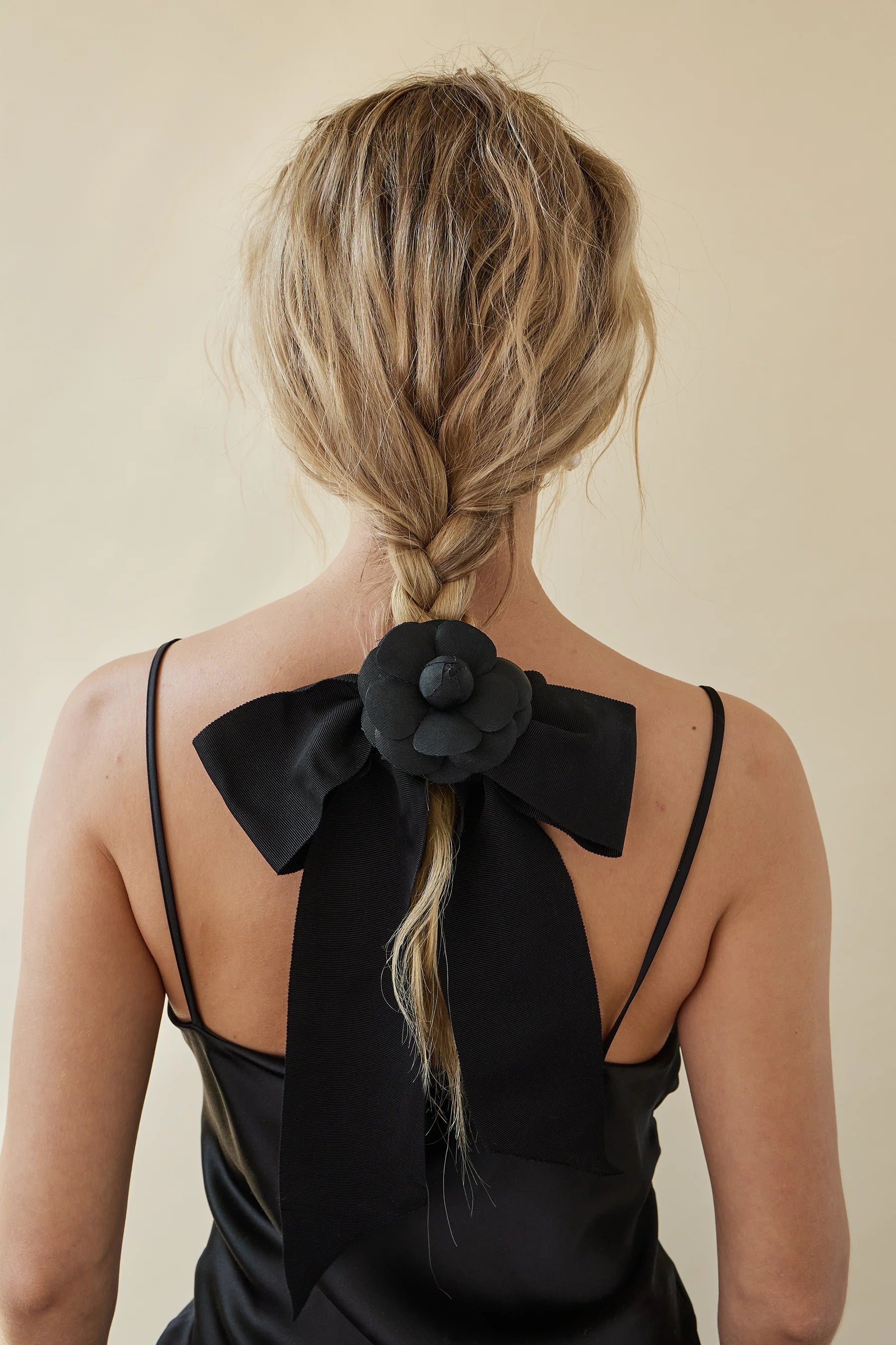 Jenna Grand Bow - Elegant Hair Accessory for Women & Girls | Perfect for Weddings, Parties & Special Occasions