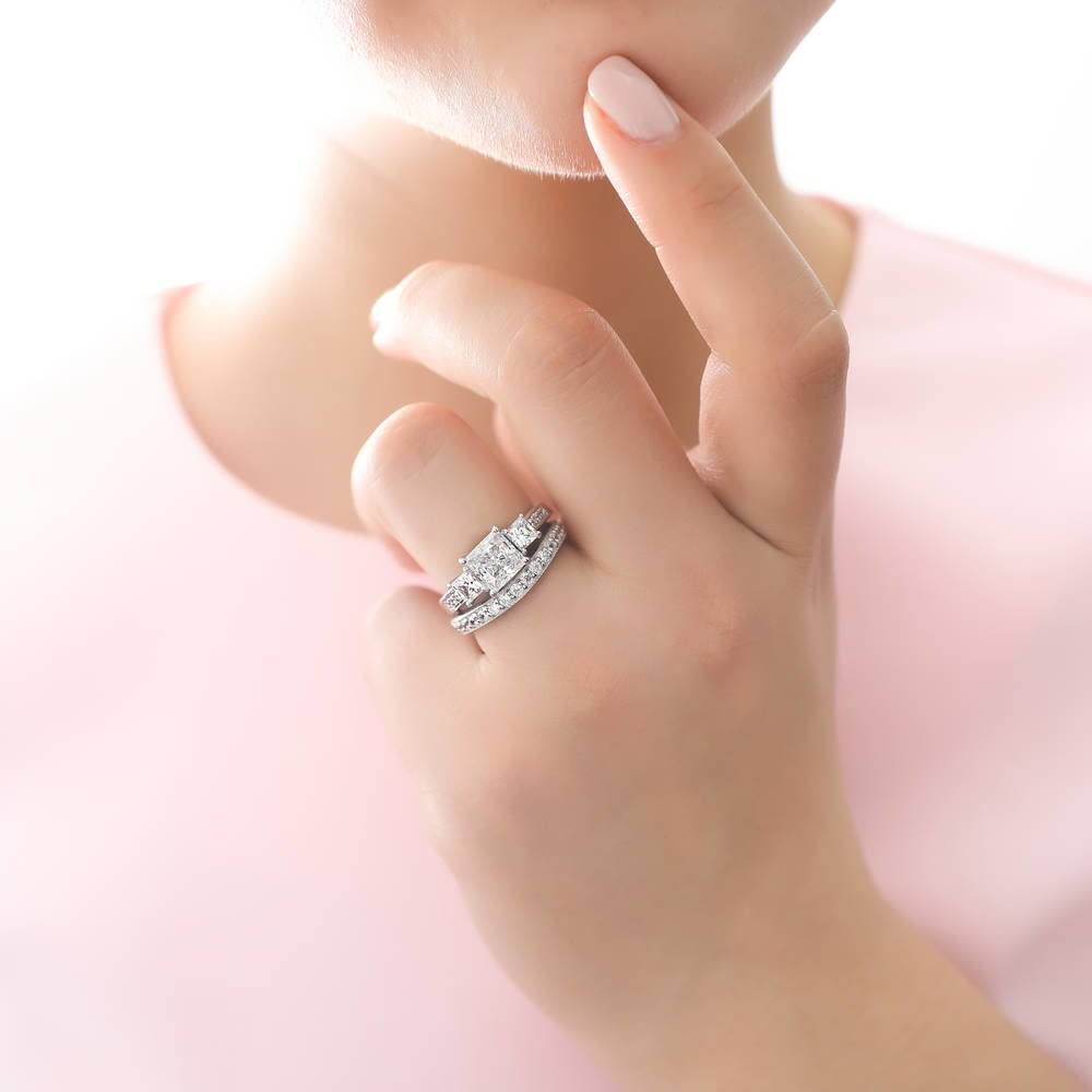Sterling Silver 3-Stone Princess Cut Cubic Zirconia Engagement Ring Set for Women - 2 Carat CZ Wedding Band, Rhodium Plated, Size 4-10 - Perfect for Proposals, Anniversaries & Bridal Jewelry