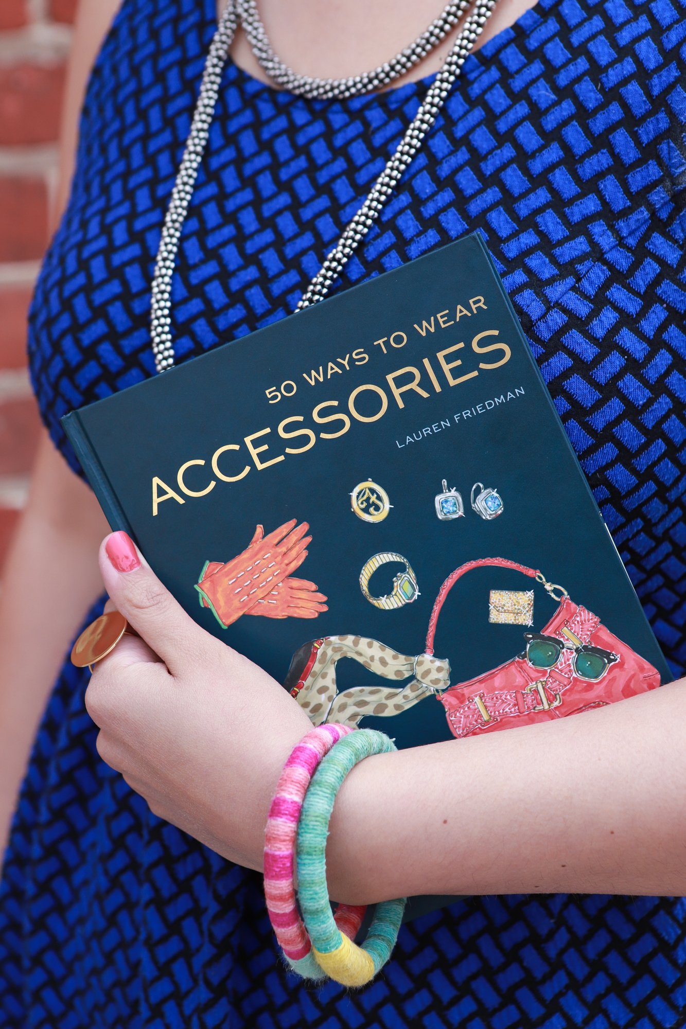 50 Ways to Wear Accessories - Fashion Guide for Styling Outfits & Hair