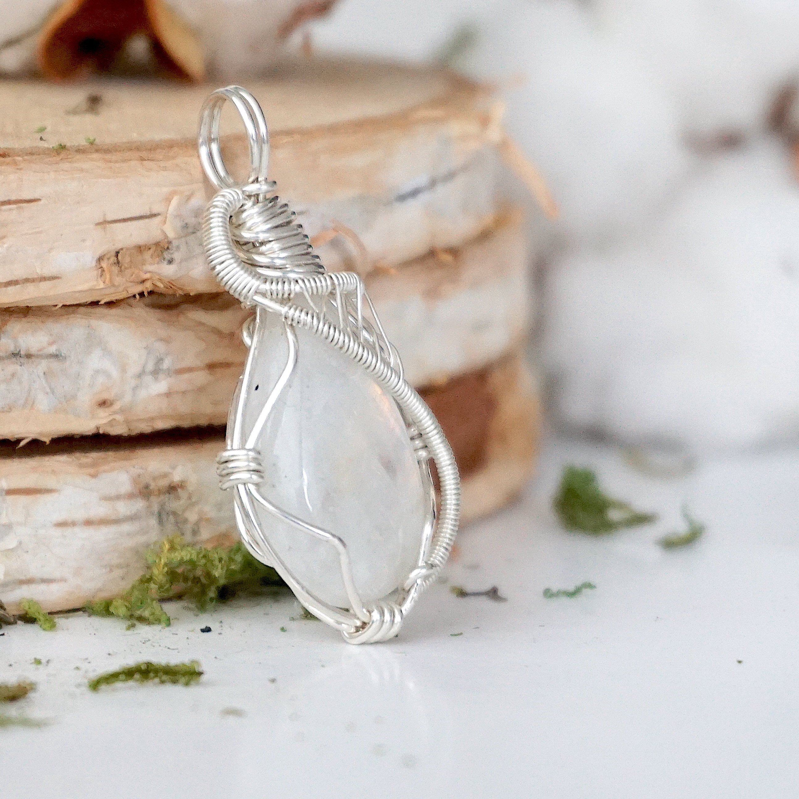 925 Sterling Silver Rainbow Moonstone Pendant Necklace for Women | Elegant Healing Crystal Jewelry Gift for Birthday, Anniversary & Special Occasions
