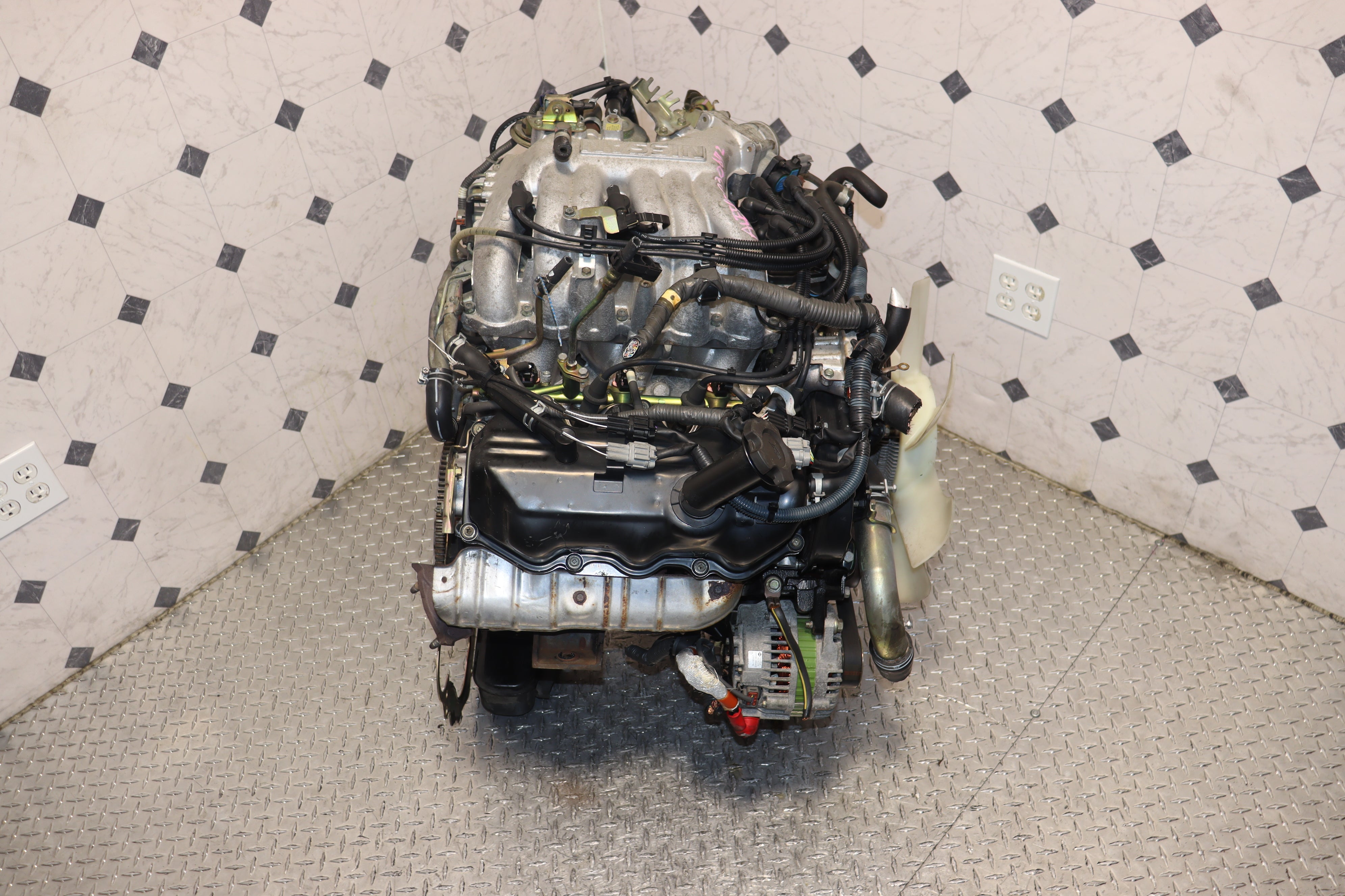 JDM Nissan VG33 3.3L V6 Engine for 1996-2004 Frontier Xterra Pathfinder QX4 - High Performance Replacement Engine for Off-Road & Daily Driving