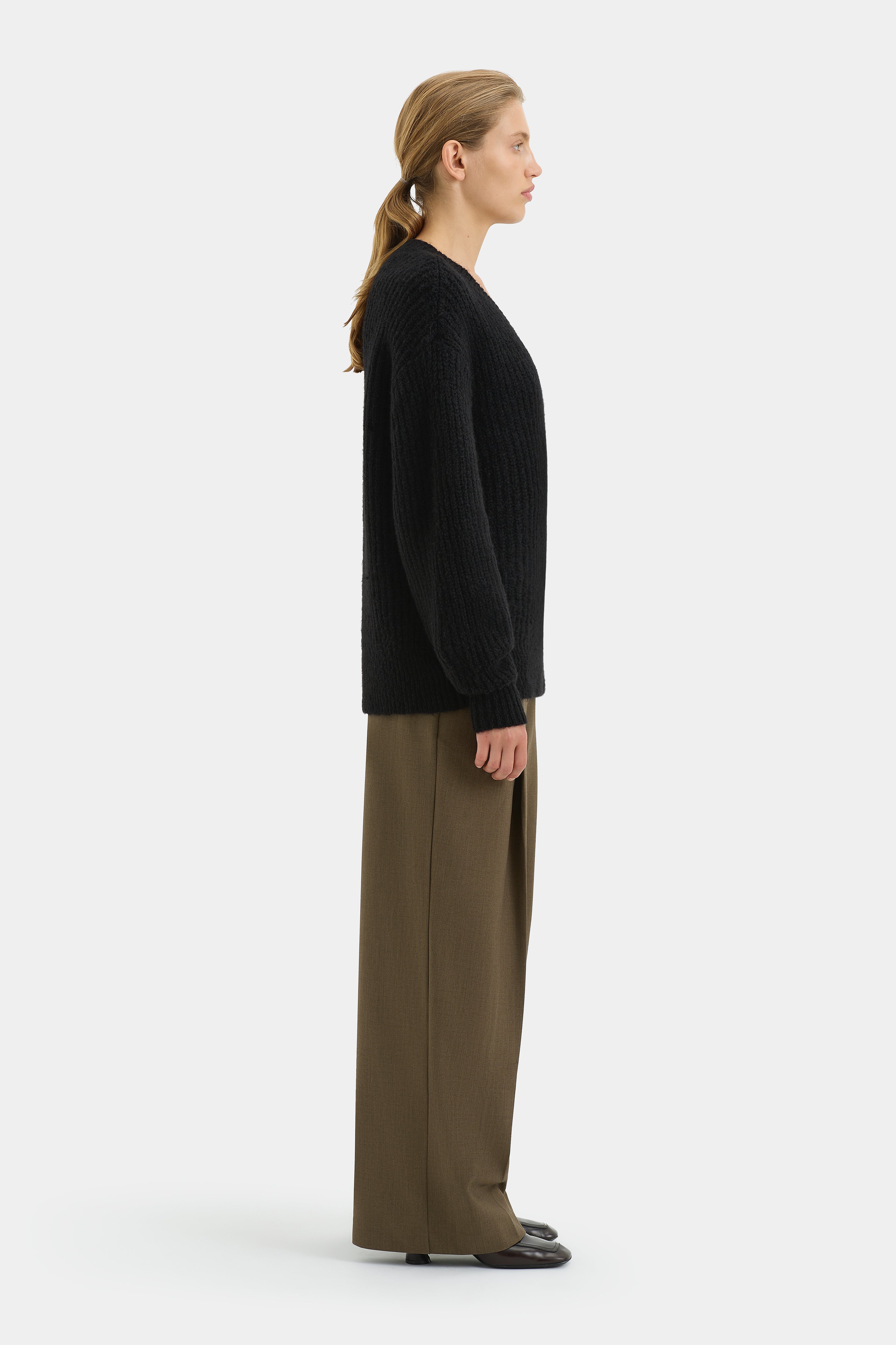 Avanzi Oversized Sweater Women's Chunky Knit Pullover - Soft Cozy Winter Casual Long Sleeve Tops for Lounge, Work & Holiday Outfits