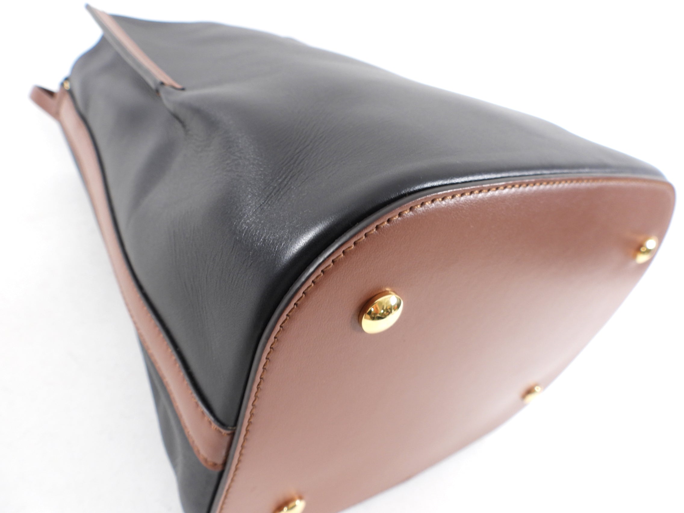 Burberry Black & Brown Leather Small Bucket Bag with Detachable Pouch - Stylish Crossbody Handbag for Women, Perfect for Work, Travel & Everyday Use