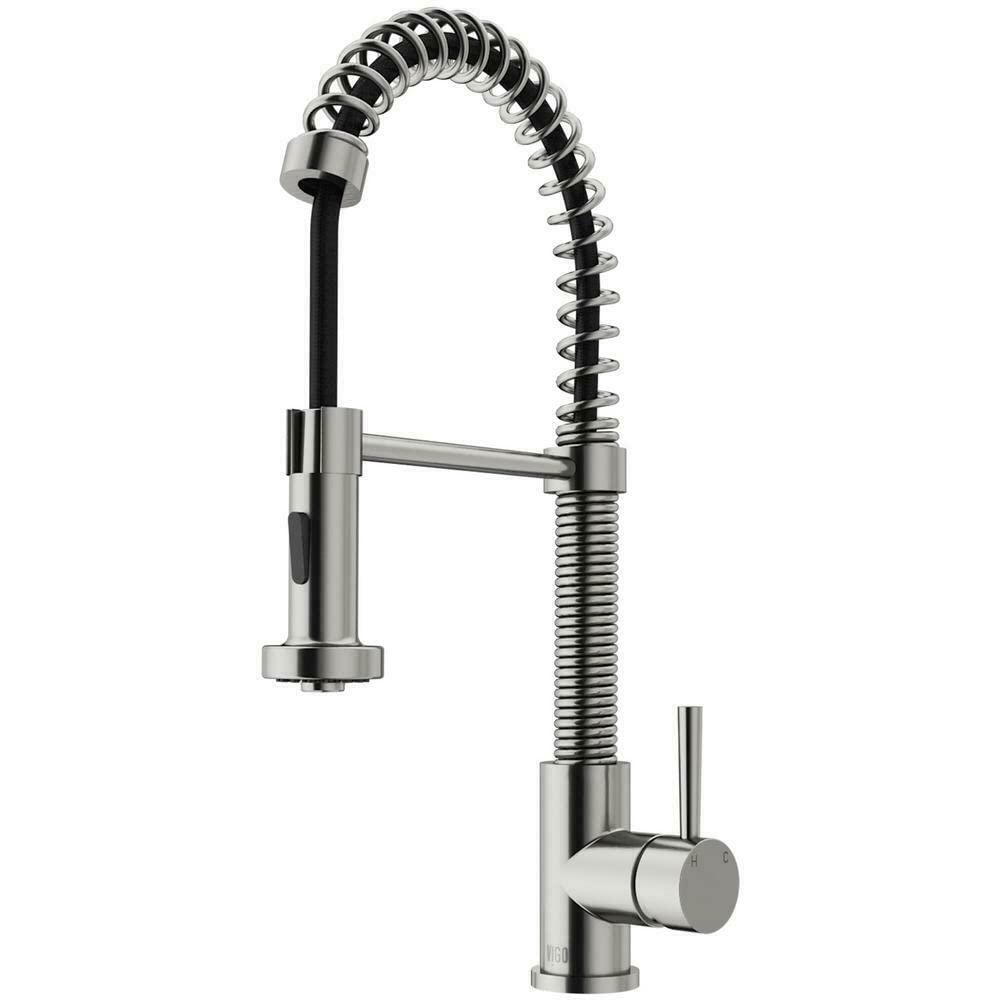 Stainless Steel Single-Handle Pull-Down Sprayer Kitchen Faucet - Perfect for Modern Home Cooking & Dishwashing