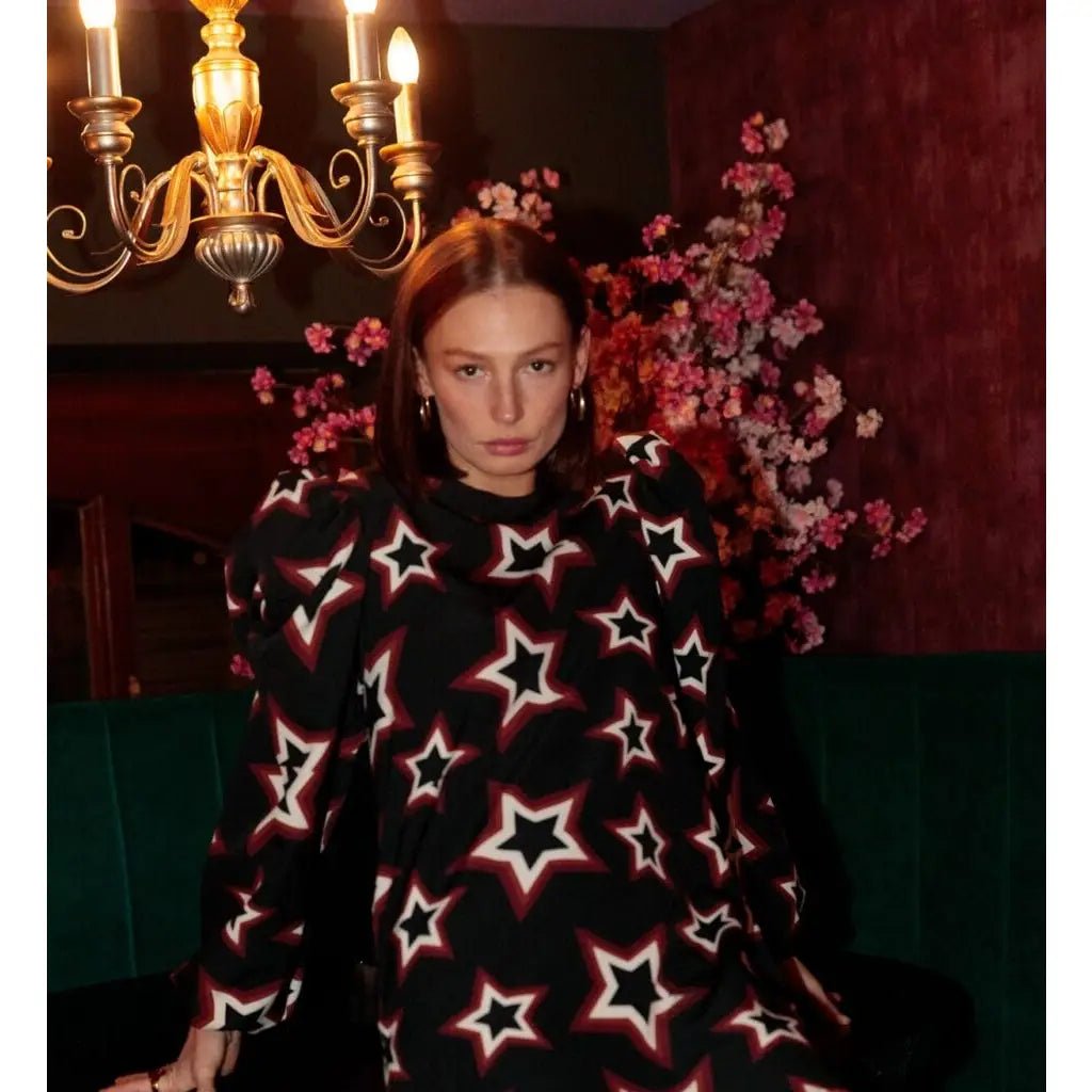 Robe Esencia Fugaz: Elegant and Unforgettable Details - Perfect for Weddings, Parties & Special Occasions