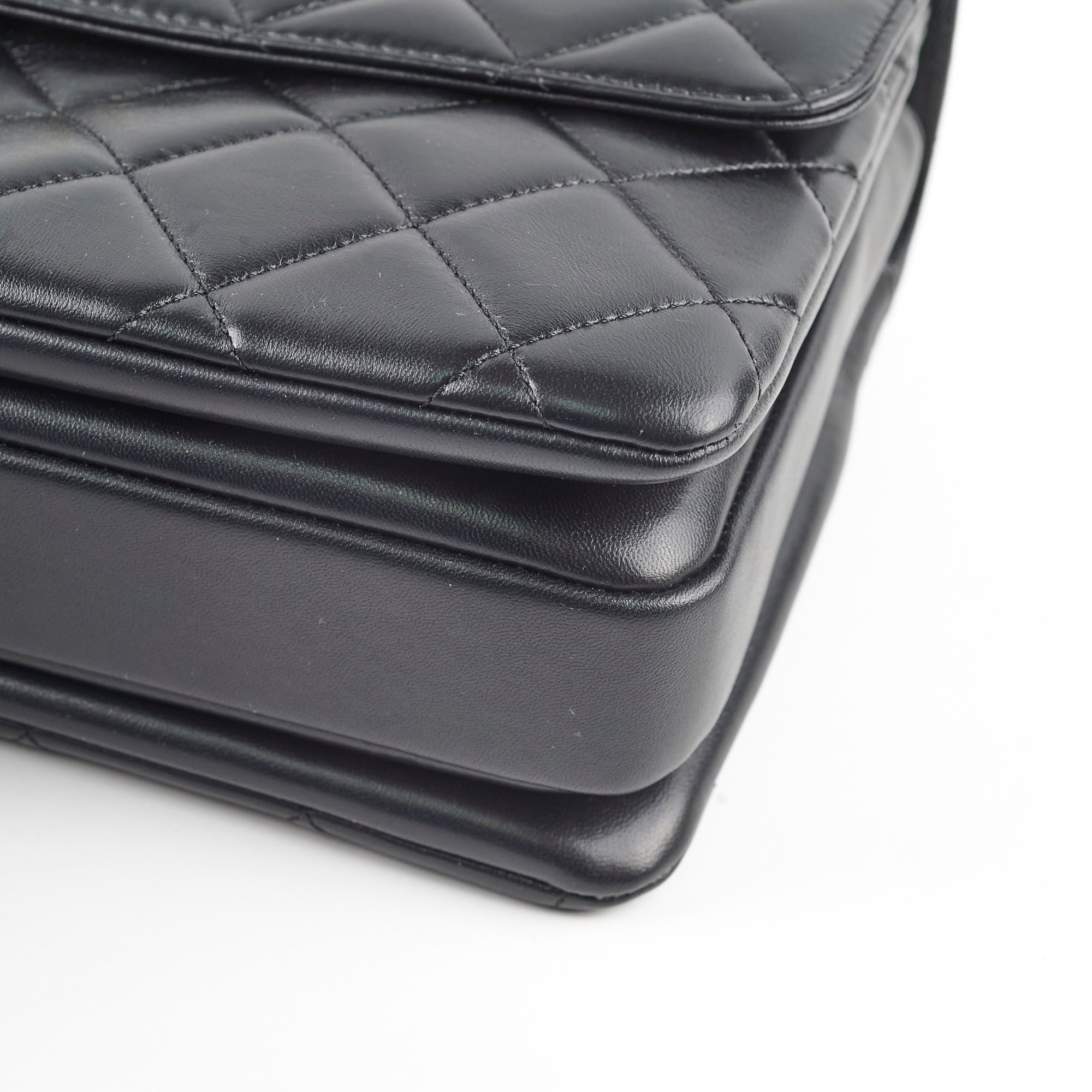 Chanel Medium Trendy CC Black Leather Shoulder Bag - Luxury Designer Handbag for Women | Perfect for Work, Evening Events & Everyday Use