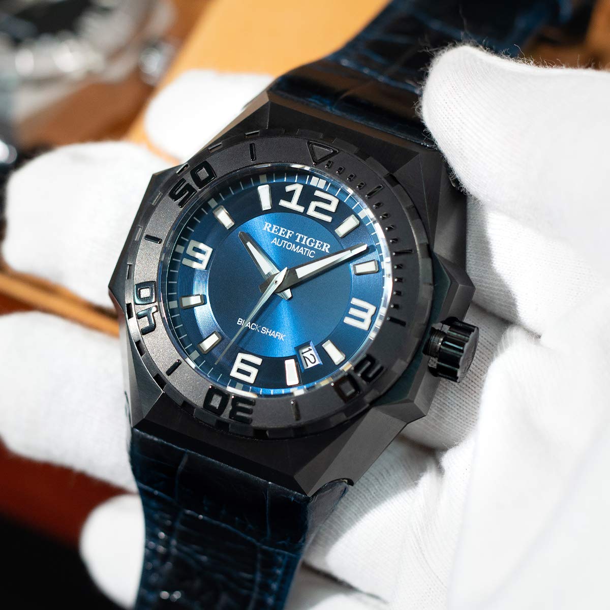 REEF TIGER Men's Automatic Diving Watch - Waterproof Sport Mechanical Chronograph with Date Display (Model RGA6903) | Perfect for Scuba Diving, Swimming & Outdoor Adventures