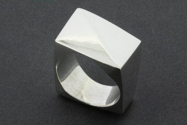 Esher Angle Ring - Elegant Geometric Jewelry for Women | Perfect for Everyday Wear, Parties & Special Occasions
