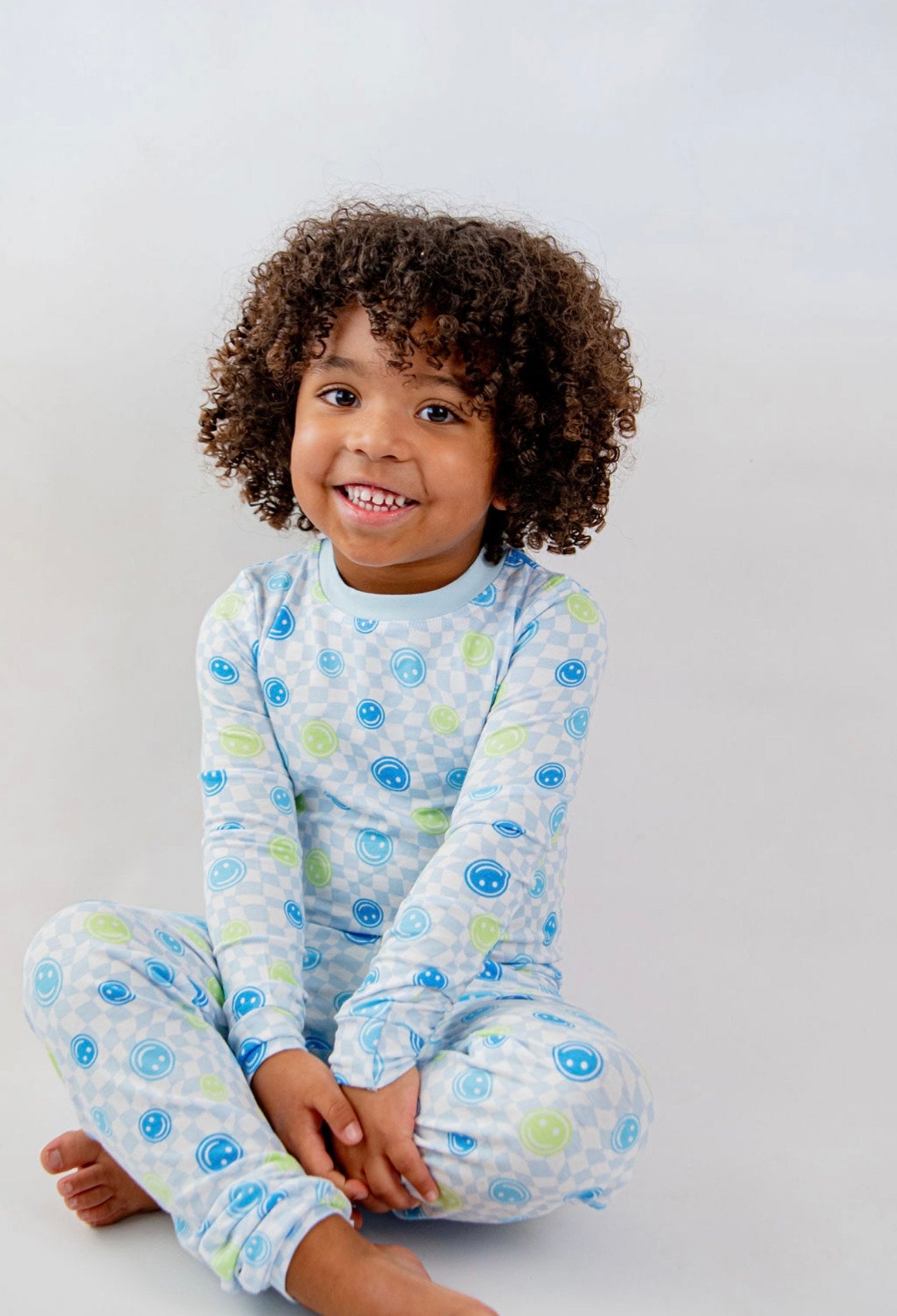 Blue Happy Face Pajama Set for Women - Soft & Comfortable Sleepwear for Cozy Nights & Relaxing at Home
