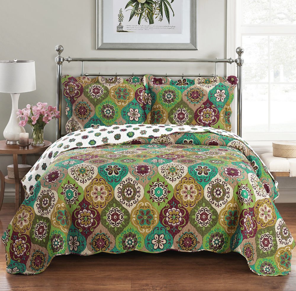 Bonnie Quilted Bed Coverlet Set with Pillow Shams - Oversized Full/Queen Size - Green, Burgundy, Beige - Soft & Stylish Bedding for Cozy Bedroom Decor