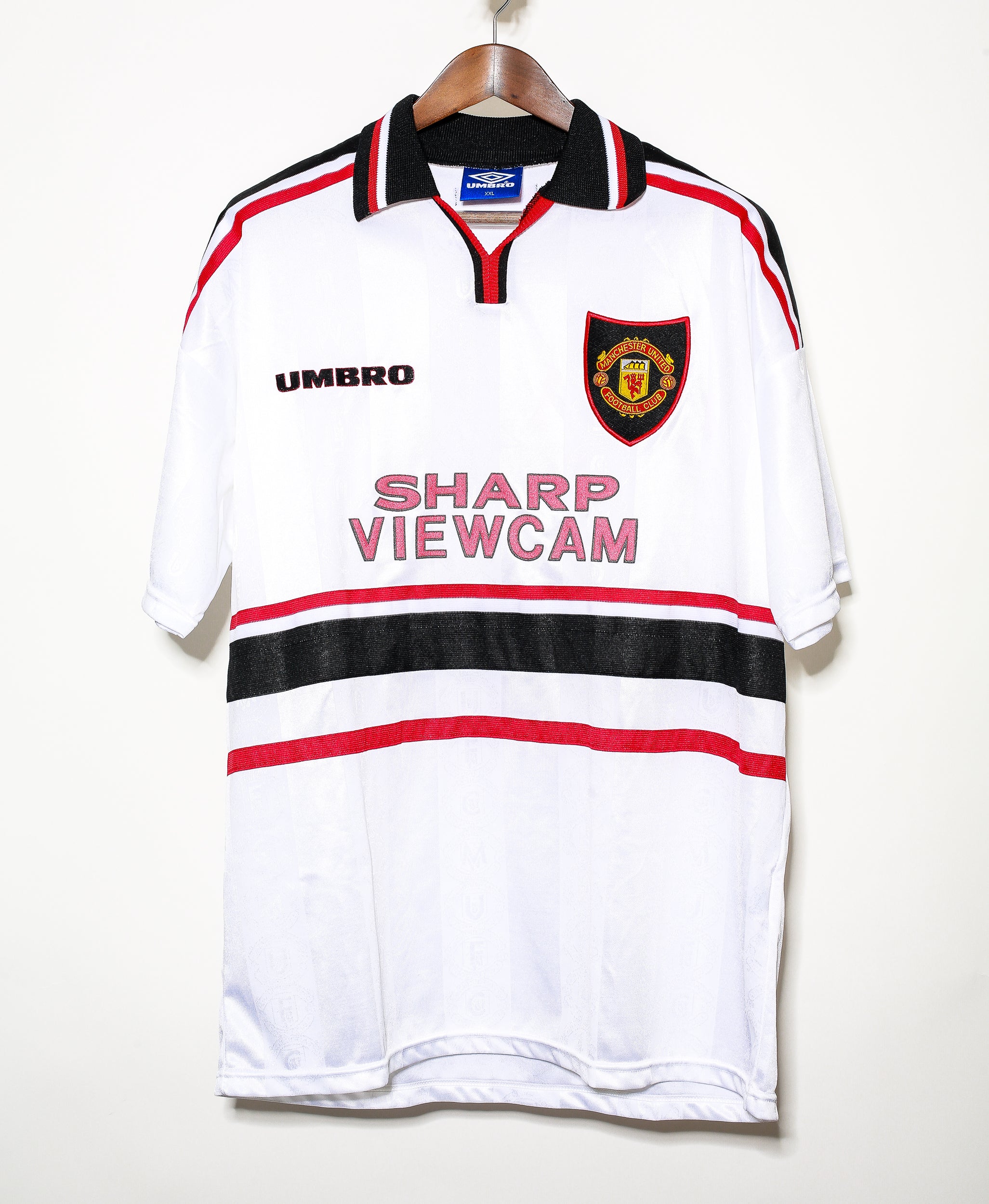 1998 Manchester United Away Jersey (2XL) - Vintage Soccer Shirt for Fans, Collectors & Retro Sports Enthusiasts - Perfect for Matchdays, Gifts & Football Memorabilia Display