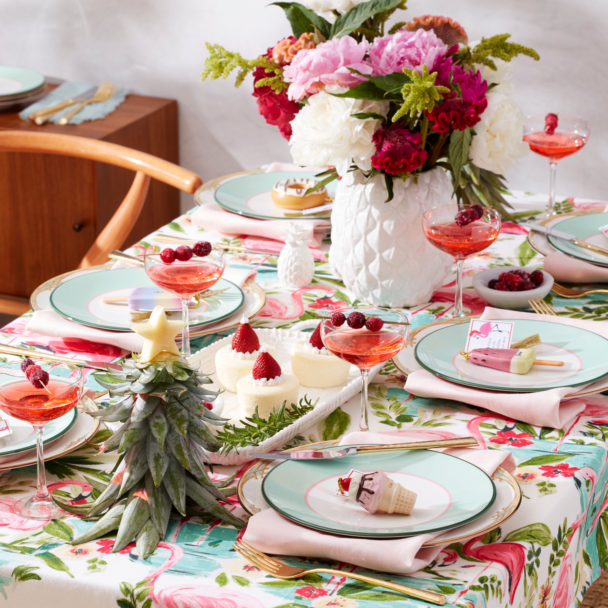 British Colonial Style Bamboo Dinner Plates - 10 Inch Round Eco-Friendly Dishes for Dining, Parties & Home Decor - Perfect for Farmhouse, Rustic & Coastal Themed Tablescapes