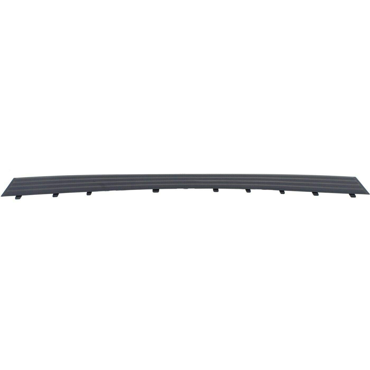 Rear Bumper Face Bar Step Pad Molding Trim - OE# 15853597 GM1191135 13747293 Replacement Part - Perfect for Truck & SUV Rear Protection & Style Enhancement