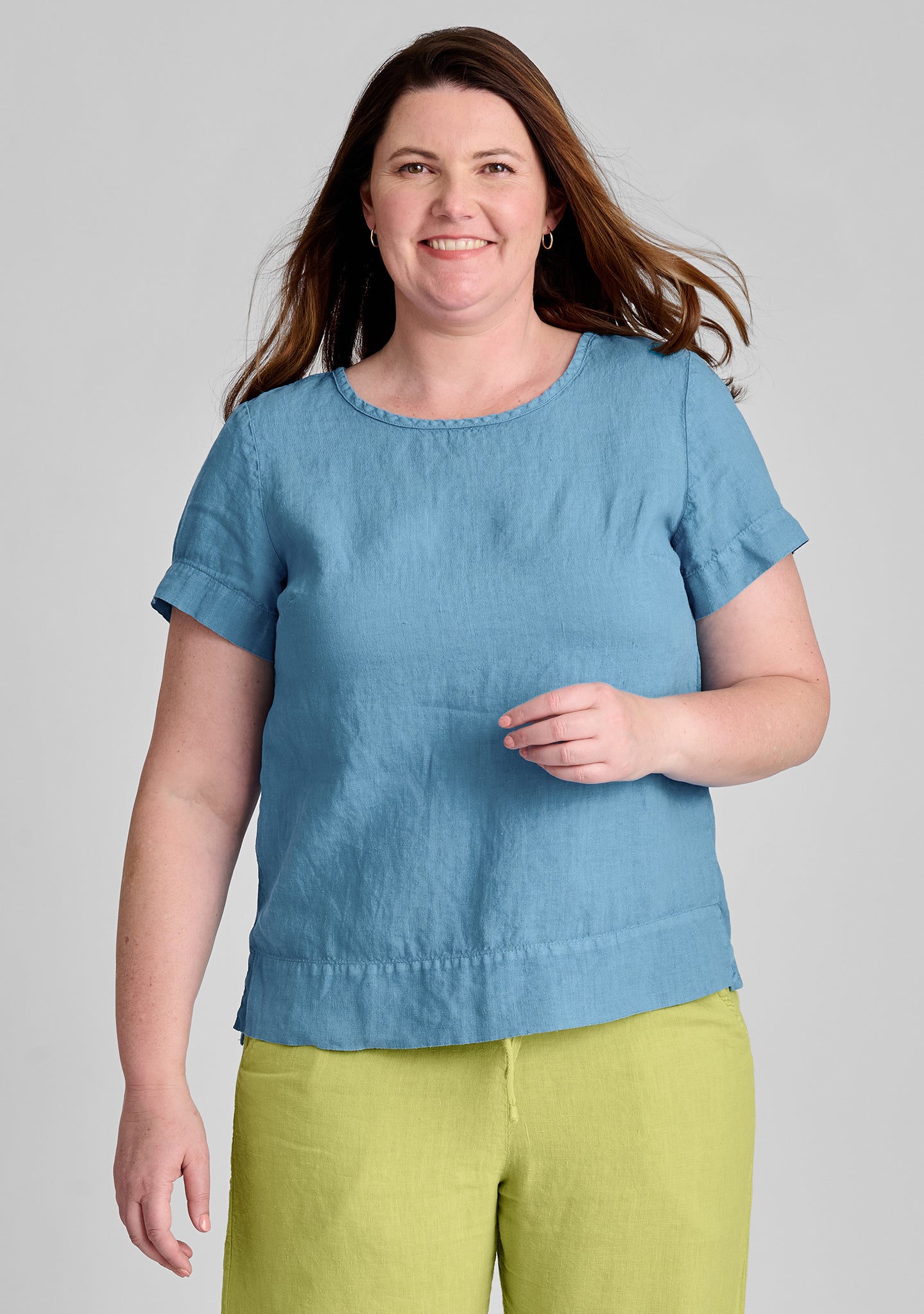 Roadie Tee - Premium Linen T-Shirt for Men & Women | Breathable & Comfortable Casual Wear | Perfect for Travel, Summer Outfits, and Everyday Style