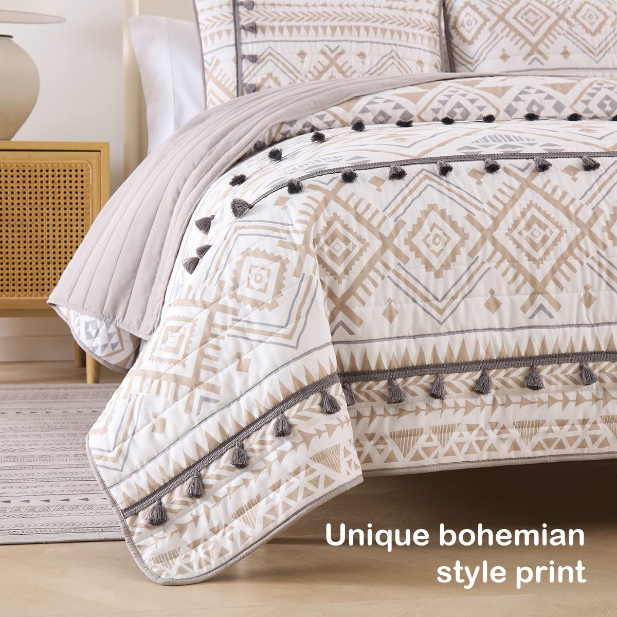 Boho Style Beige Twin Quilt Set with Tassel - Soft & Lightweight All-Season Bedspread - Twin Size Coverlet with Matching Pillow Sham (2-Piece Set) - Perfect for Bohemian Bedroom Decor & Guest Room Styling