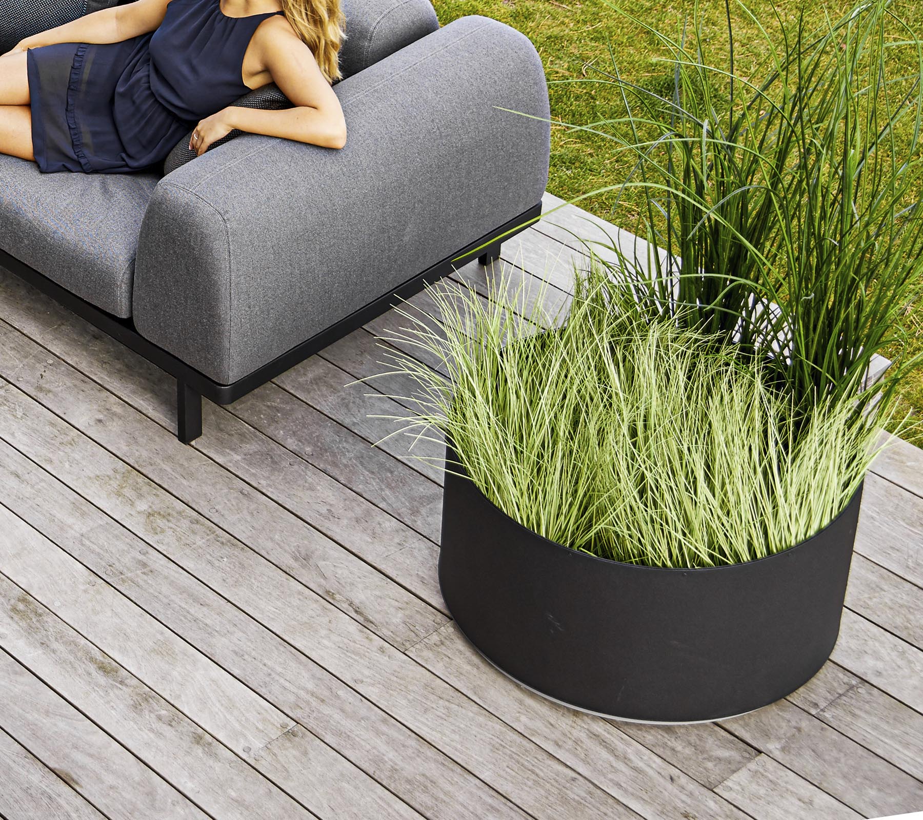 Large Grow Planter for Indoor & Outdoor Plants - Perfect for Home Garden, Balcony, and Patio Decor