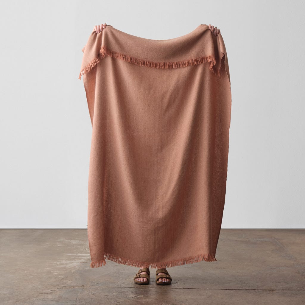 Soft & Cozy Alpaca Wool Throw Blanket - Luxurious Handwoven 100% Baby Alpaca - Perfect for Couch, Bed & Winter Warmth - Elegant Home Decor Gift