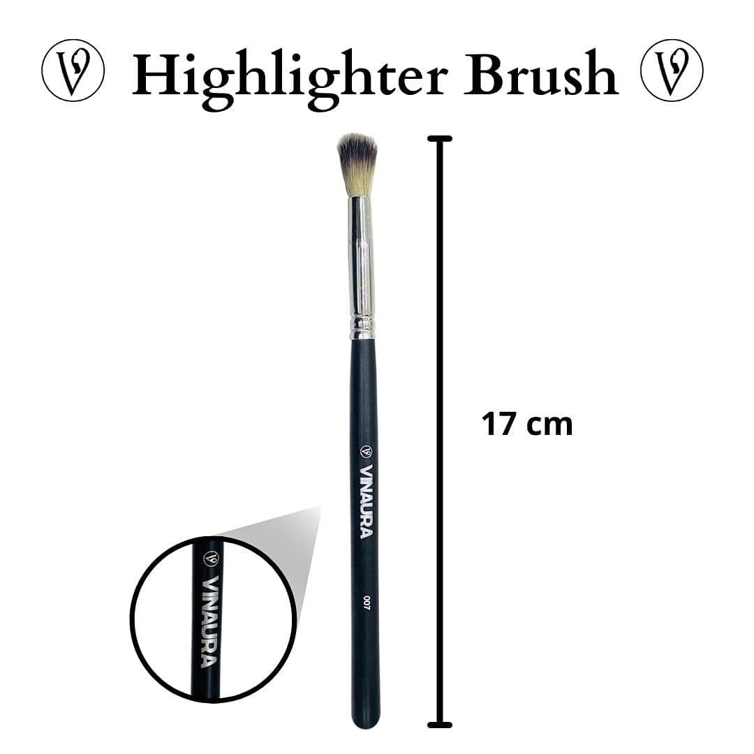 VINAURA Pro Highlighter Brush - Premium Real Goat Hair Makeup Brush for Face Contouring, Highlighting & Eye Makeup | Soft & Durable Multi-Purpose Cosmetic Brush | Perfect for Daily Makeup, Professional Makeup Artists & Beauty Enthusiasts