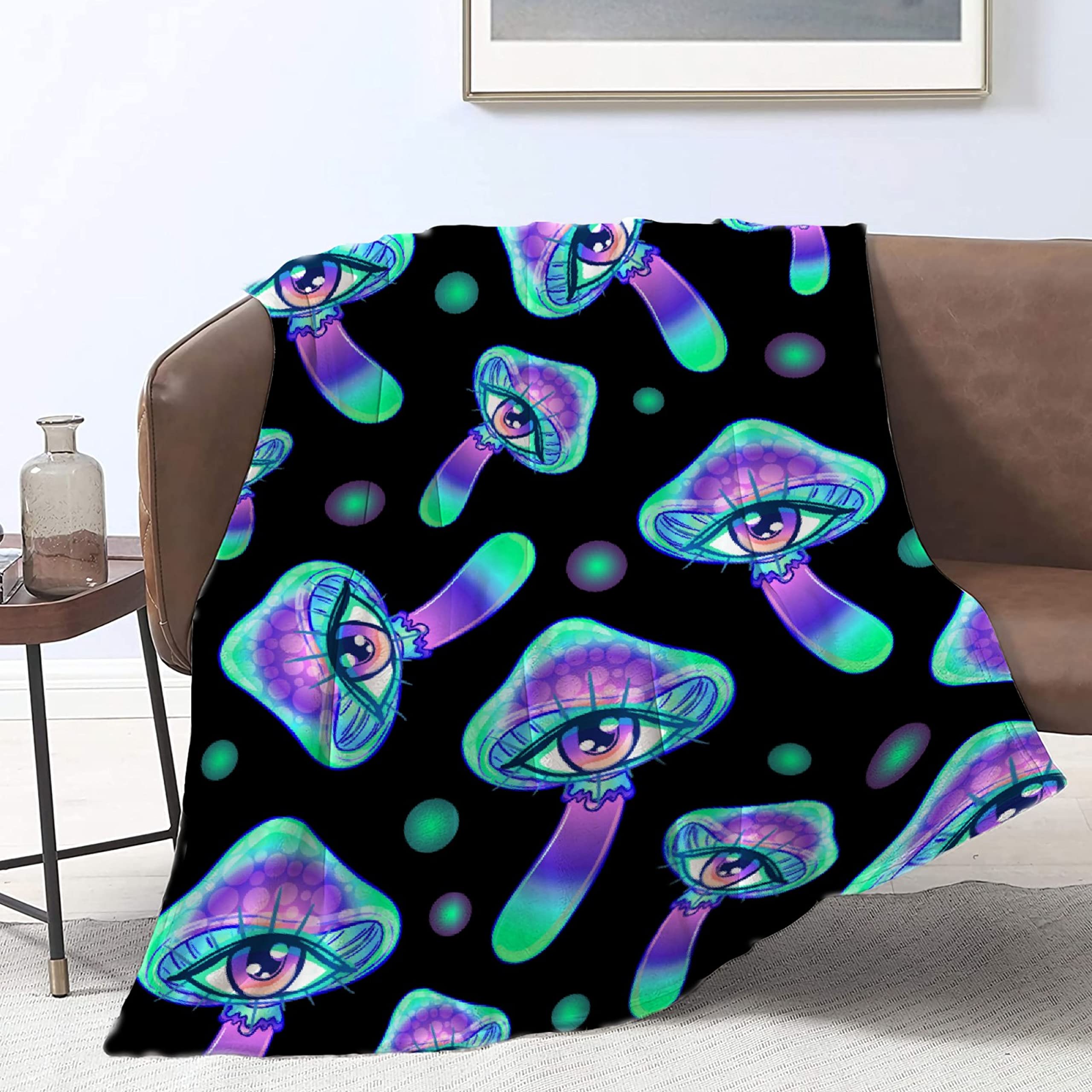 Psychedelic Mushroom Print Throw Blanket - Ultra Soft Flannel Fleece Blanket for Gifts, Cozy Lightweight Plush Blanket for Couch, Sofa & Bed - All Season XL 120x90 Inches - Perfect for Family Movie Nights & Camping Trips