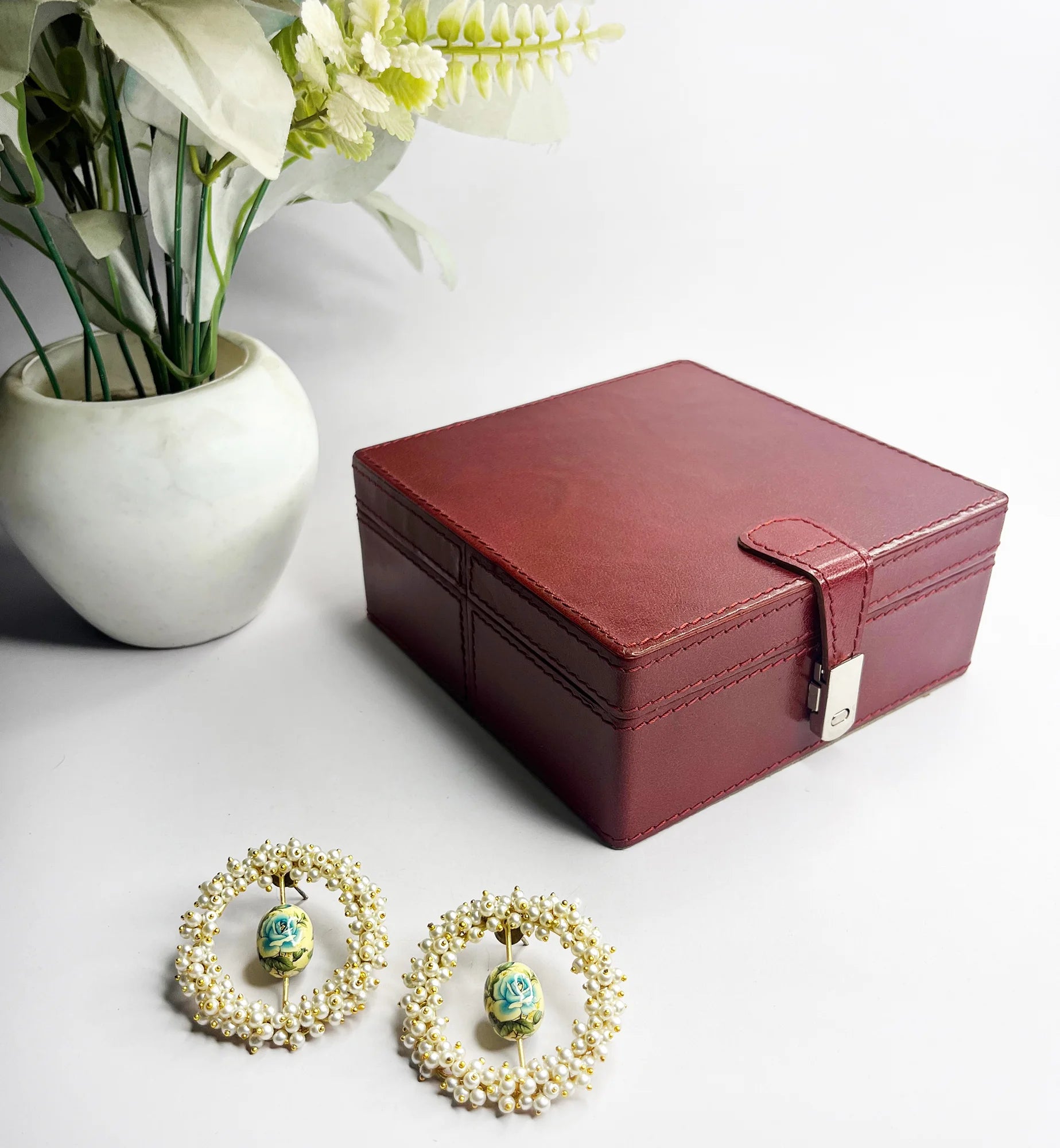 Divine Leather Jewelry Box with Soft Lining - Elegant Red Gift Box for Necklaces, Rings & Earrings - Perfect for Travel, Home Storage & Wedding Gifts