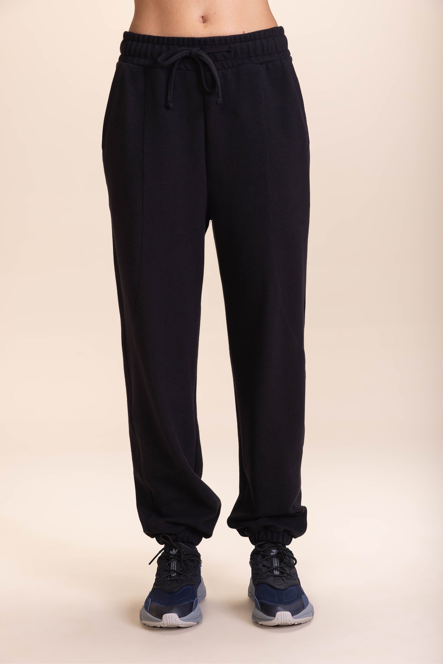 Stylish High-Waisted Sleek Pants 456238 for Women - Comfortable Office Wear & Casual Outfits | Perfect for Work, Travel, and Everyday Fashion