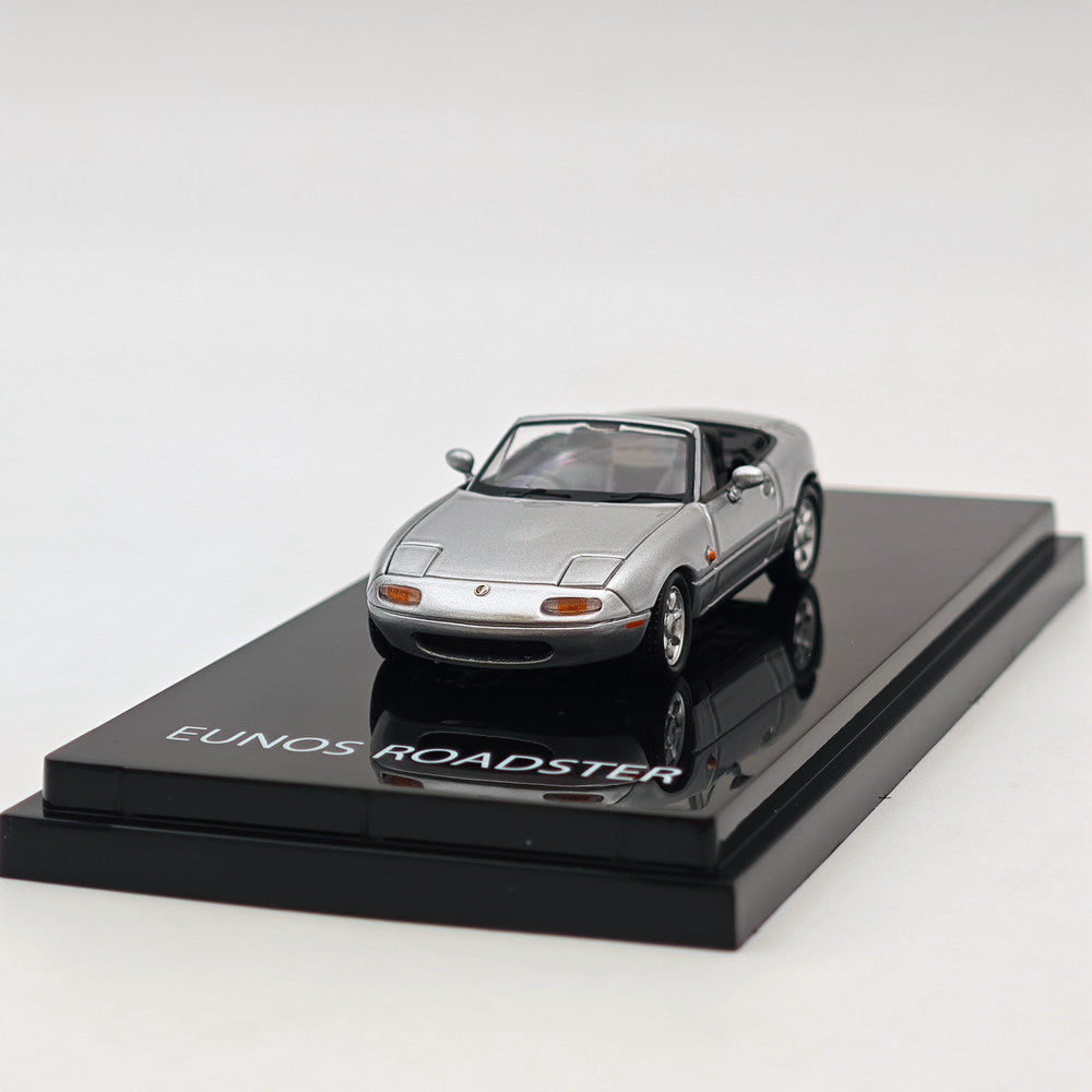1/64 Scale Mazda Eunos Roadster NA6CE Diecast Model Car with Tonneau Cover - Limited Edition Silver HJ642025AS - Collectible Toy Car for Adults & Kids | Perfect for Display, Gifts, and Car Enthusiast Collections