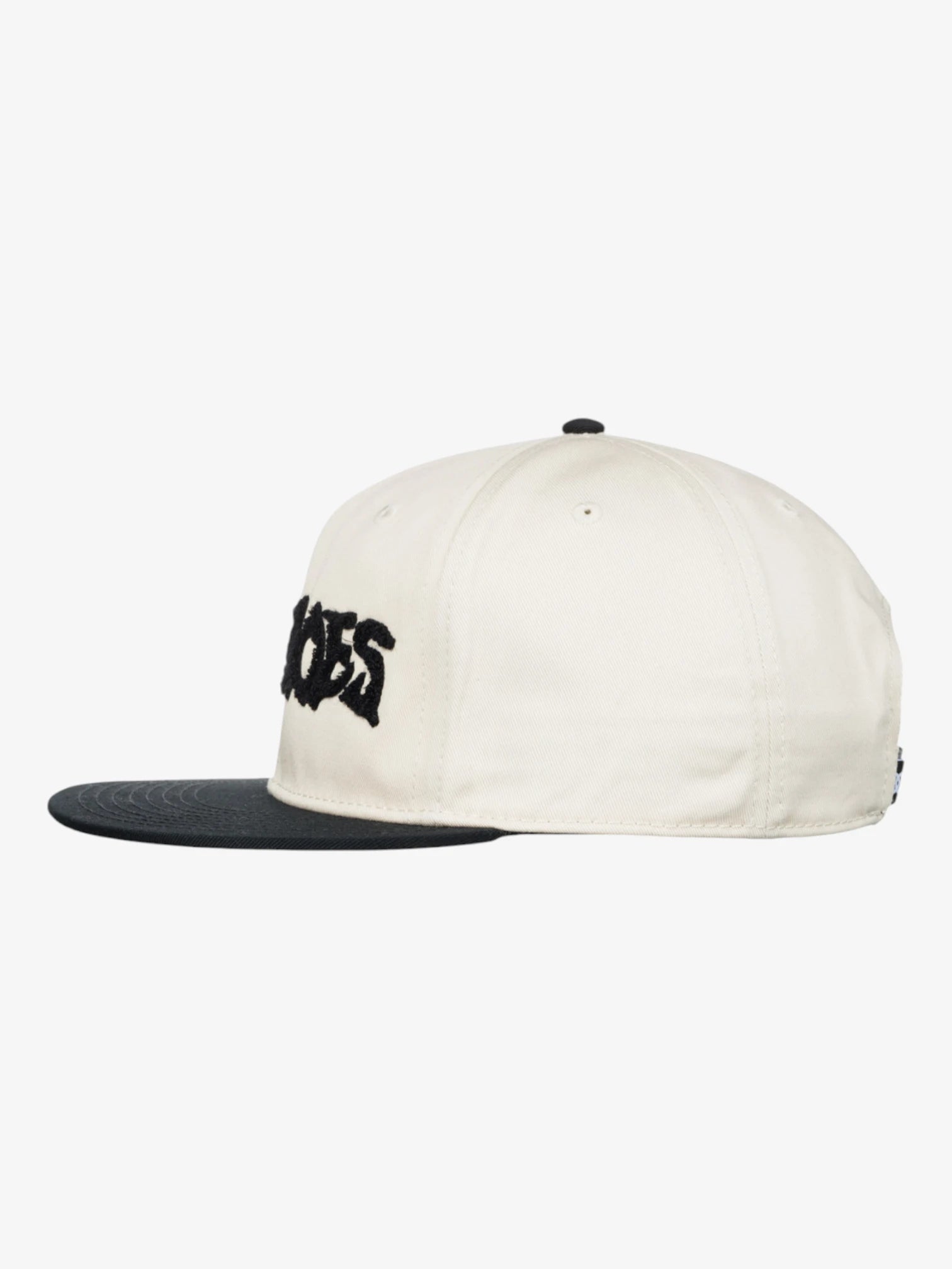 DC Mosh Pit Beanie Hat - Soft & Warm Skull Cap for Men & Women - Perfect for Winter, Concerts, and Outdoor Activities