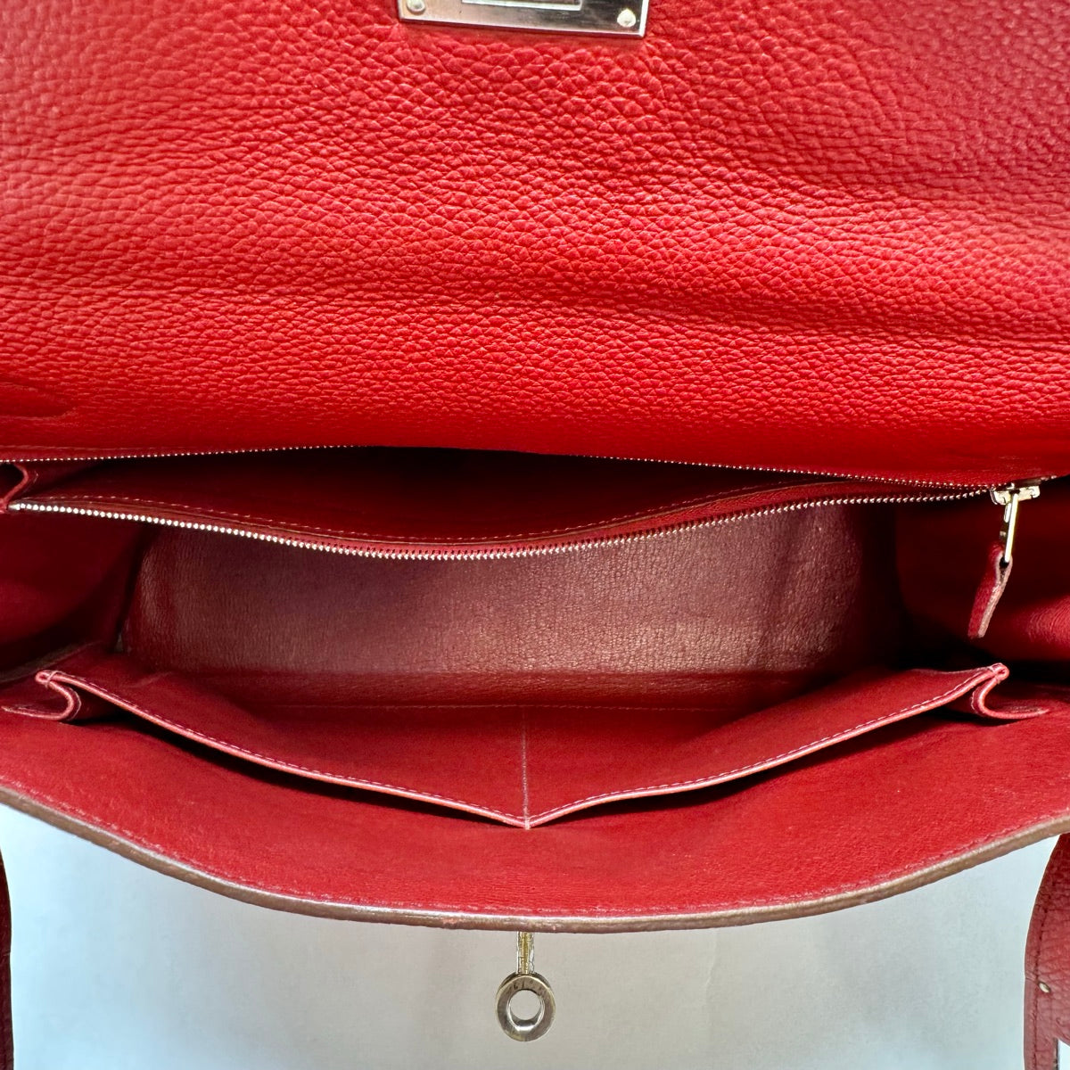 Authentic Hermes Kelly Retourne 32 Handbag 2009 Collection - Luxury Leather Shoulder Bag for Women, Perfect for Office, Parties & Special Occasions