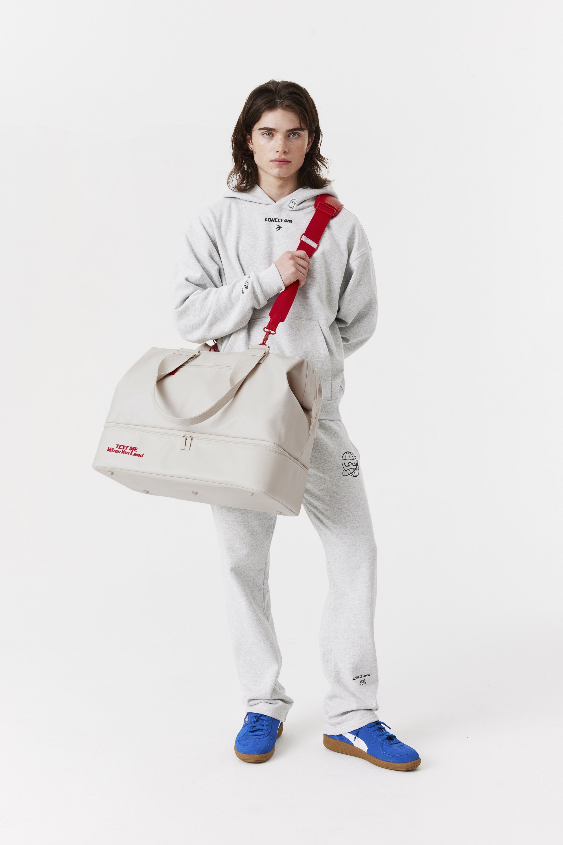 The Weekender Duffle Bag in Ghost White - Perfect for Travel, Gym & Weekend Getaways | Stylish & Durable Carry-On Luggage