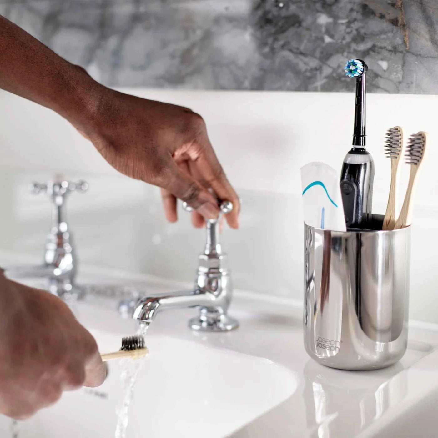 EasyStore™ Premium Stainless Steel Toothbrush Holder - Rustproof Bathroom Organizer for Toothbrushes & Dental Care Essentials | Perfect for Home, Travel & Dorm Use