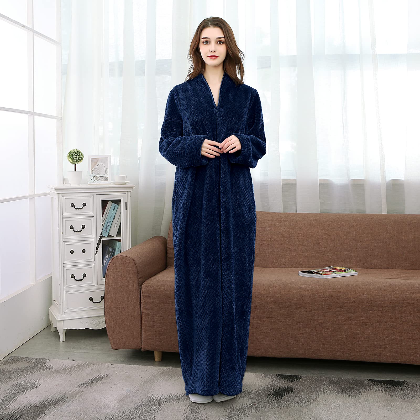 HelloMamma Women's Warm Plush Winter Robe - Long Fleece Bathrobe with Zipper for Women | Cozy Loungewear for Cold Nights & Spa Days