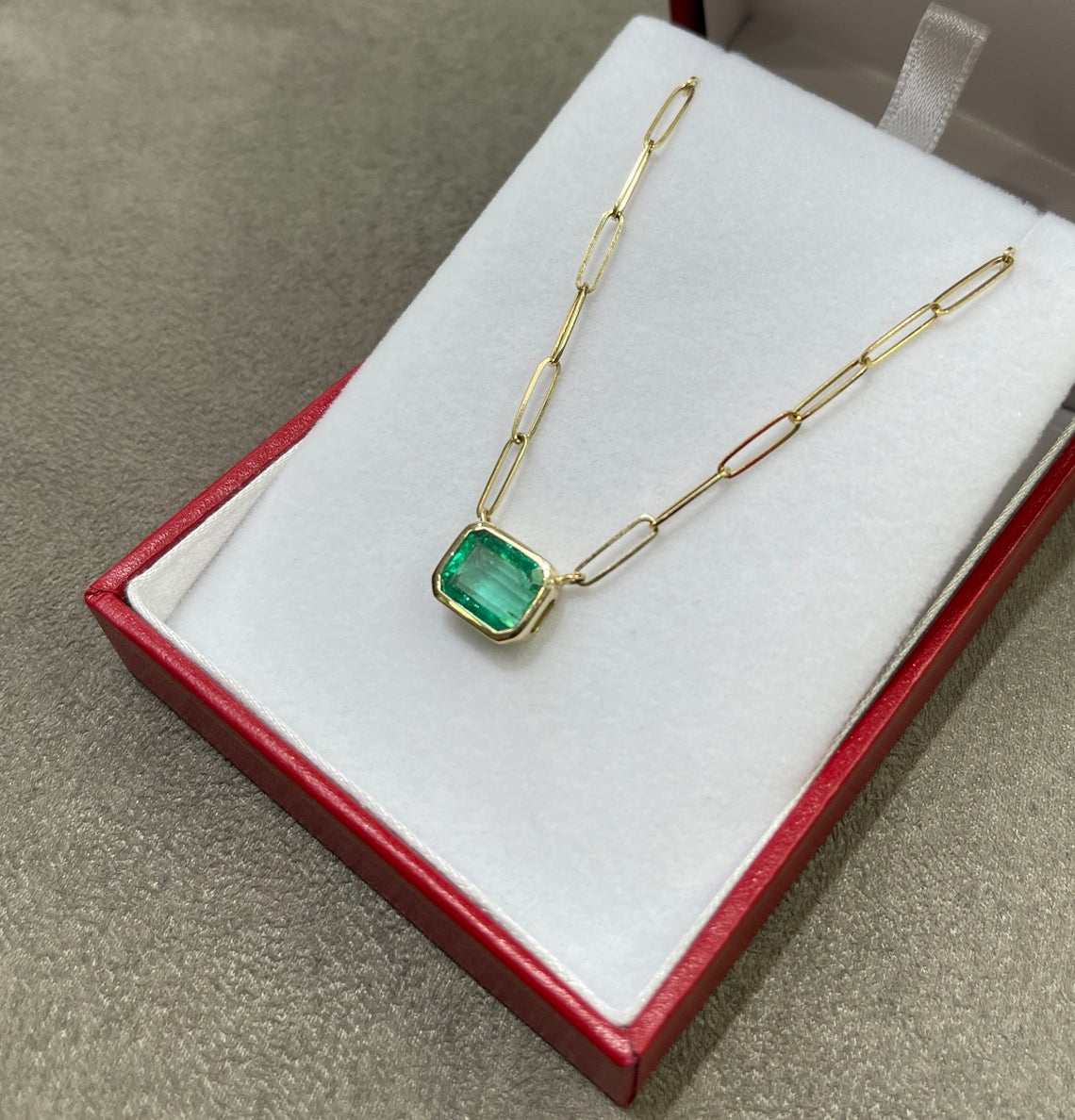 2.80ct Natural Colombian Emerald Paper Clip Necklace in 14K Gold - Elegant East to West Design for Office, Gifts & Special Occasions