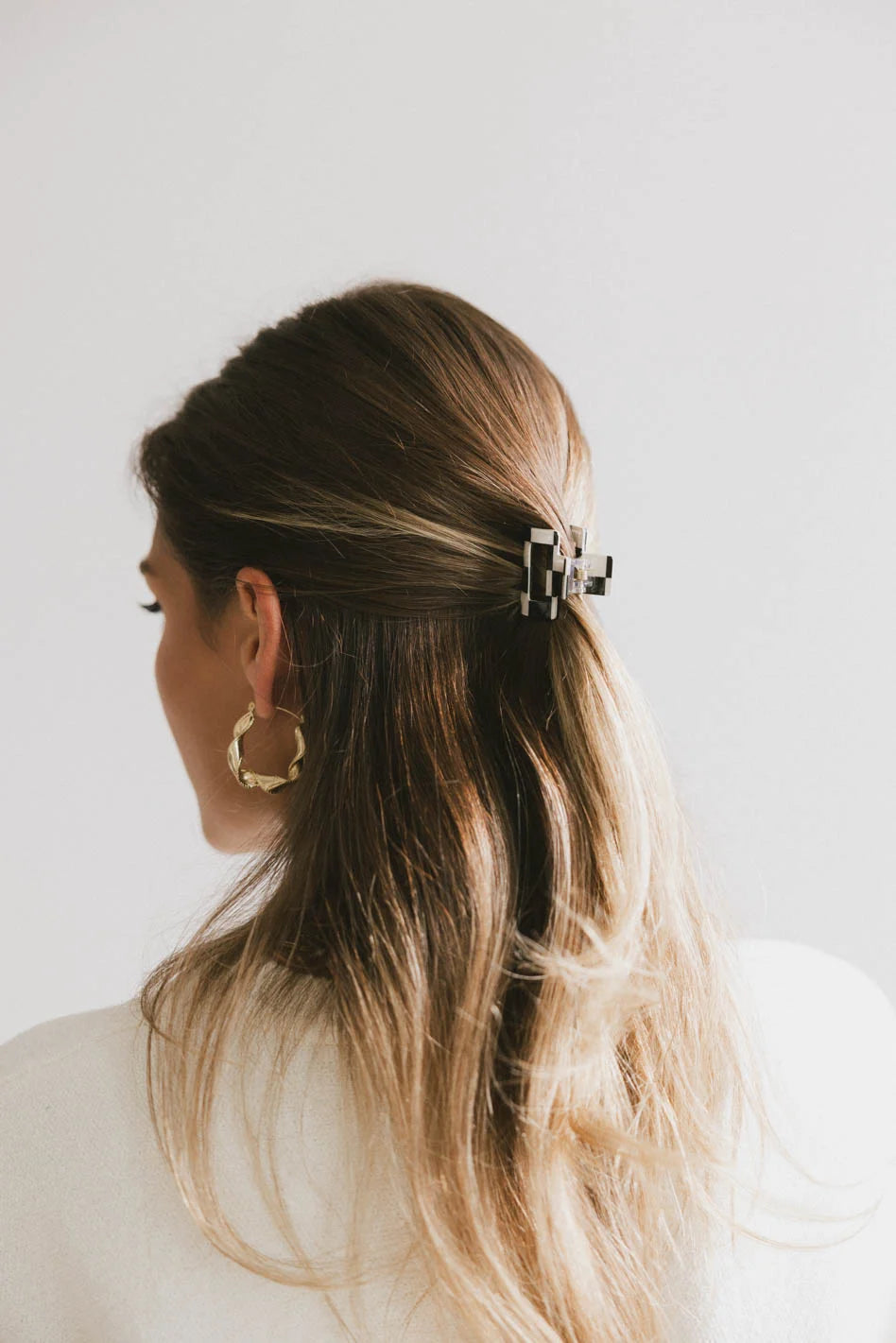 Black Checkered Mini Cutout Claw Hair Clip - Trendy Hair Accessory for Women & Girls, Perfect for Ponytails, Buns & Everyday Hairstyles