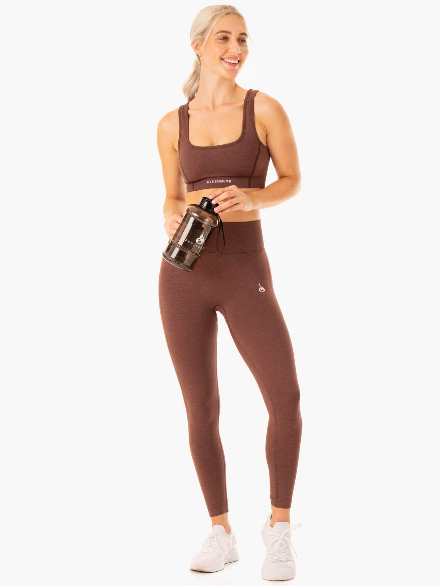 High Support Seamless Sports Bra for Women - Comfortable Workout Top for Running, Yoga & Gym - Chocolate Brown