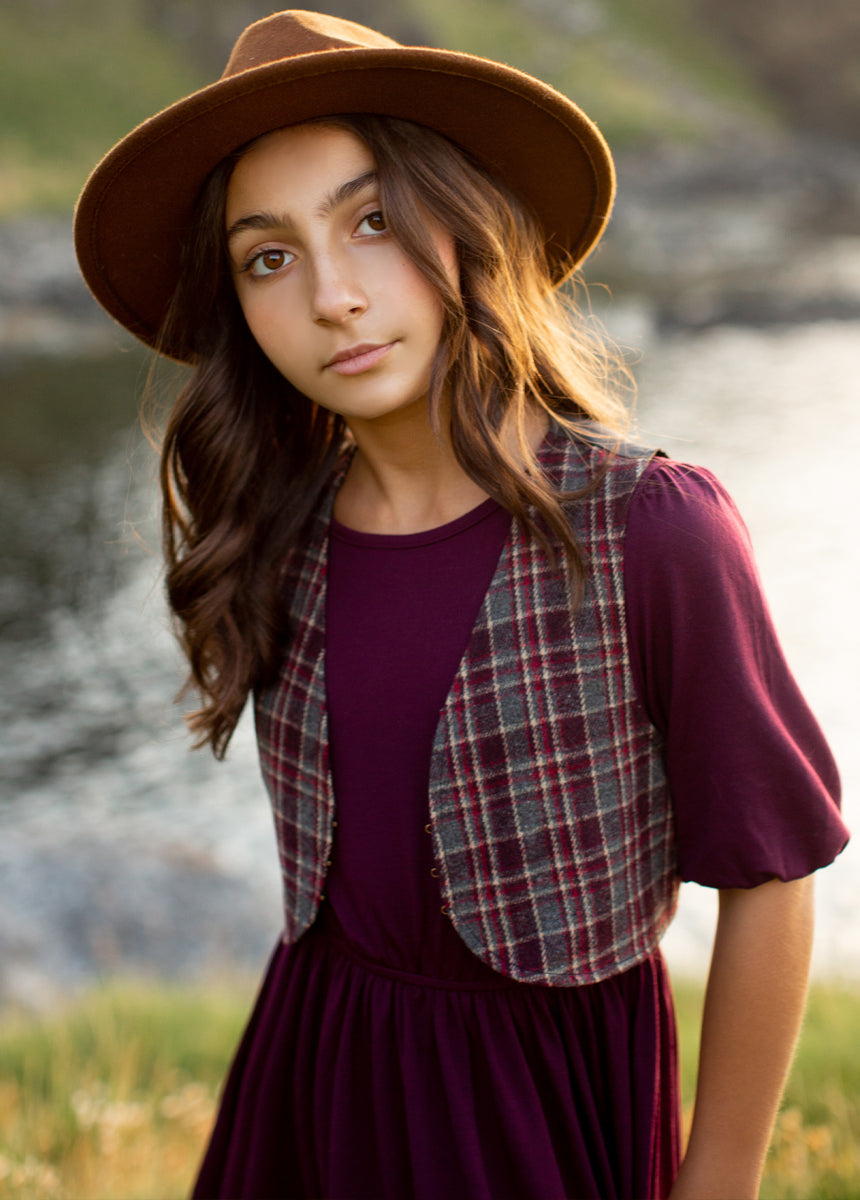 Meike Women's Plaid Vest in Plum - Stylish & Comfortable for Work, Travel & Outdoor Activities