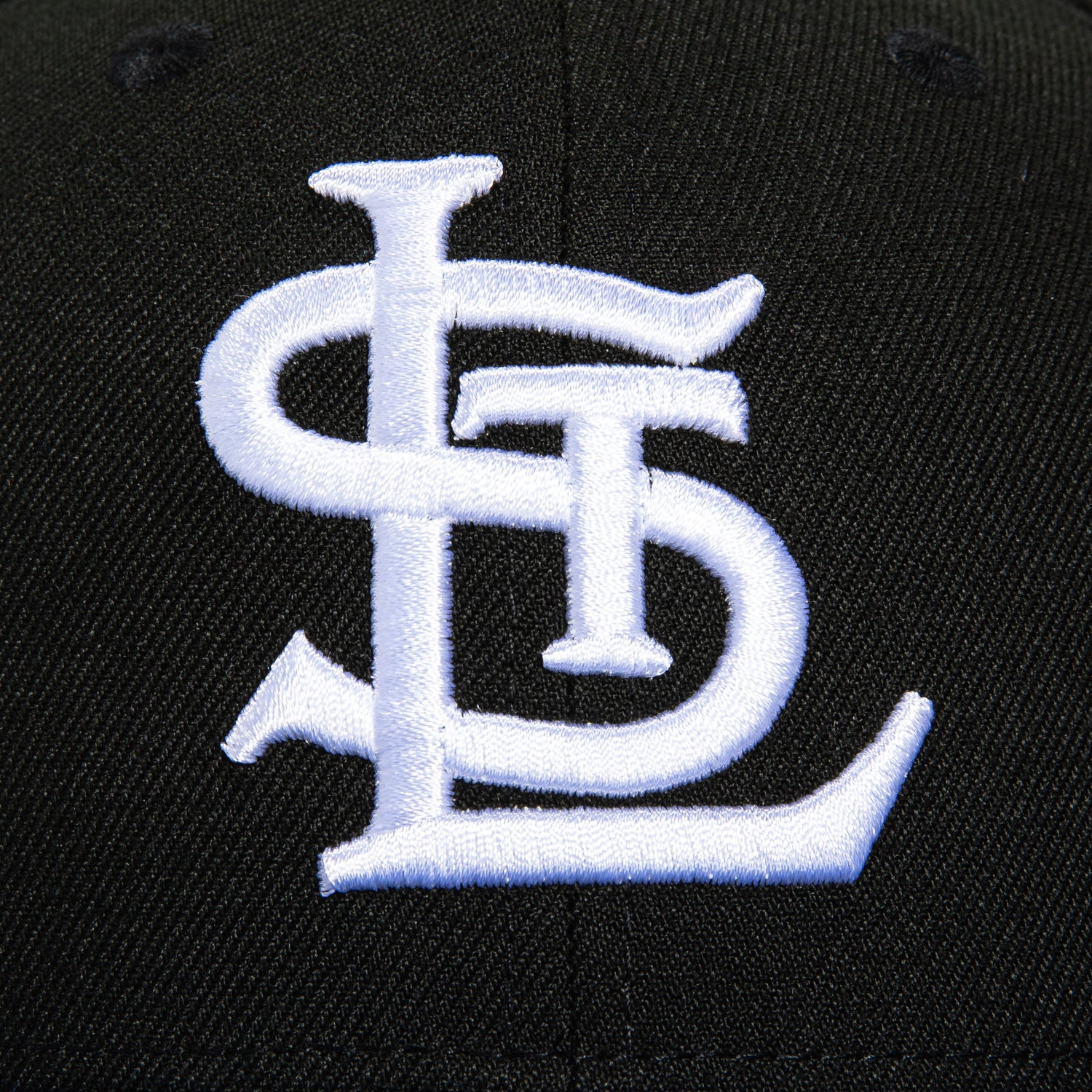 New Era 59Fifty St Louis Cardinals Final Season Patch Hat - Black & Royal Blue Baseball Cap for Men - Perfect for MLB Games, Sports Events & Casual Wear