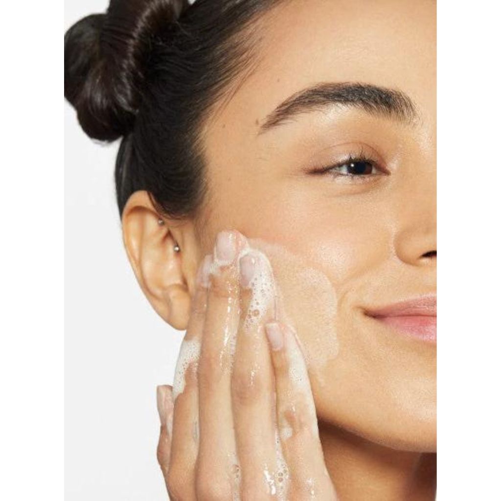 Dermalogica Daily Microfoliant Exfoliating Face Scrub - Gentle Exfoliator for Smooth, Radiant Skin - Perfect for Daily Skincare Routine & Travel
