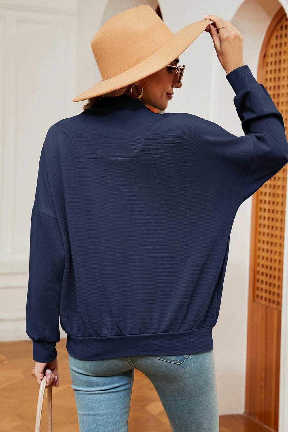 Stylish Women's Half Zip Sweatshirt with Pockets - Cozy Pullover for Casual Outfits, Outdoor Activities & Lounge Wear