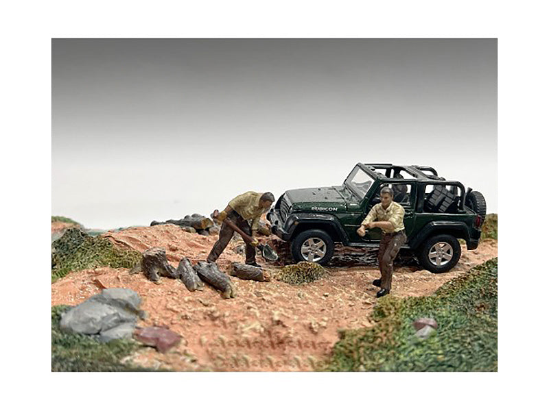 1/43 Scale 4X4 Mechanics Diecast Figure Set - 2 Piece Model Car Accessories for Diorama & Collectible Displays - Perfect for Off-Road Vehicle Scenes & Miniature Photography