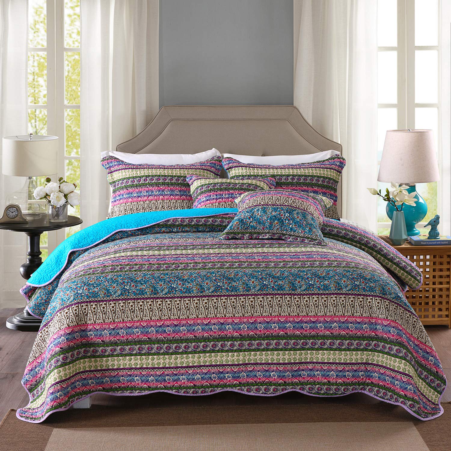 Bohemian Patchwork Quilt Set - 100% Cotton 3-Piece Queen Size Bedspread Coverlet for All Seasons | Perfect for Boho Chic Bedroom Decor, Guest Room, and Cozy Home Styling