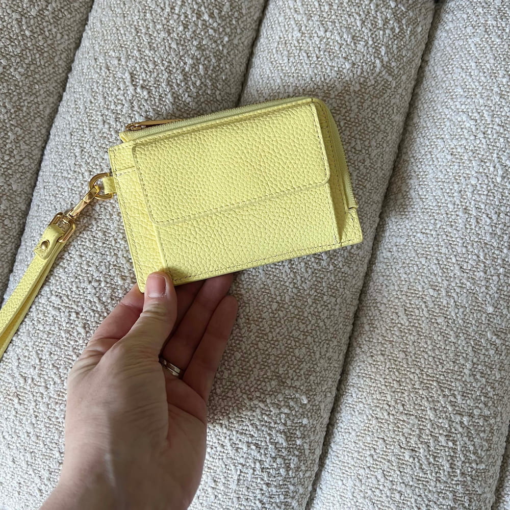 Everyday Leather Mini Wallet - Slim & Stylish Women's Wallet with RFID Protection - Perfect for Travel, Shopping & Daily Use