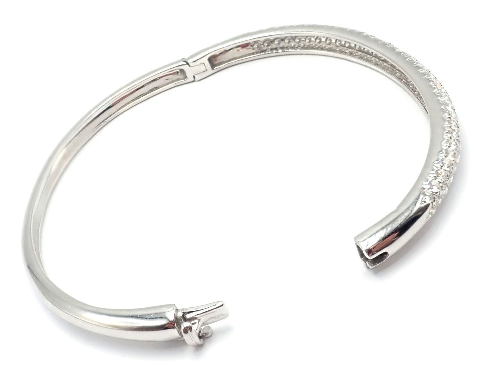 Authentic Van Cleef & Arpels Eve 18k White Gold Diamond Bangle Bracelet - Luxury Jewelry Gift for Women, Elegant Paper Box Packaging - Perfect for Anniversaries, Weddings & Special Occasions