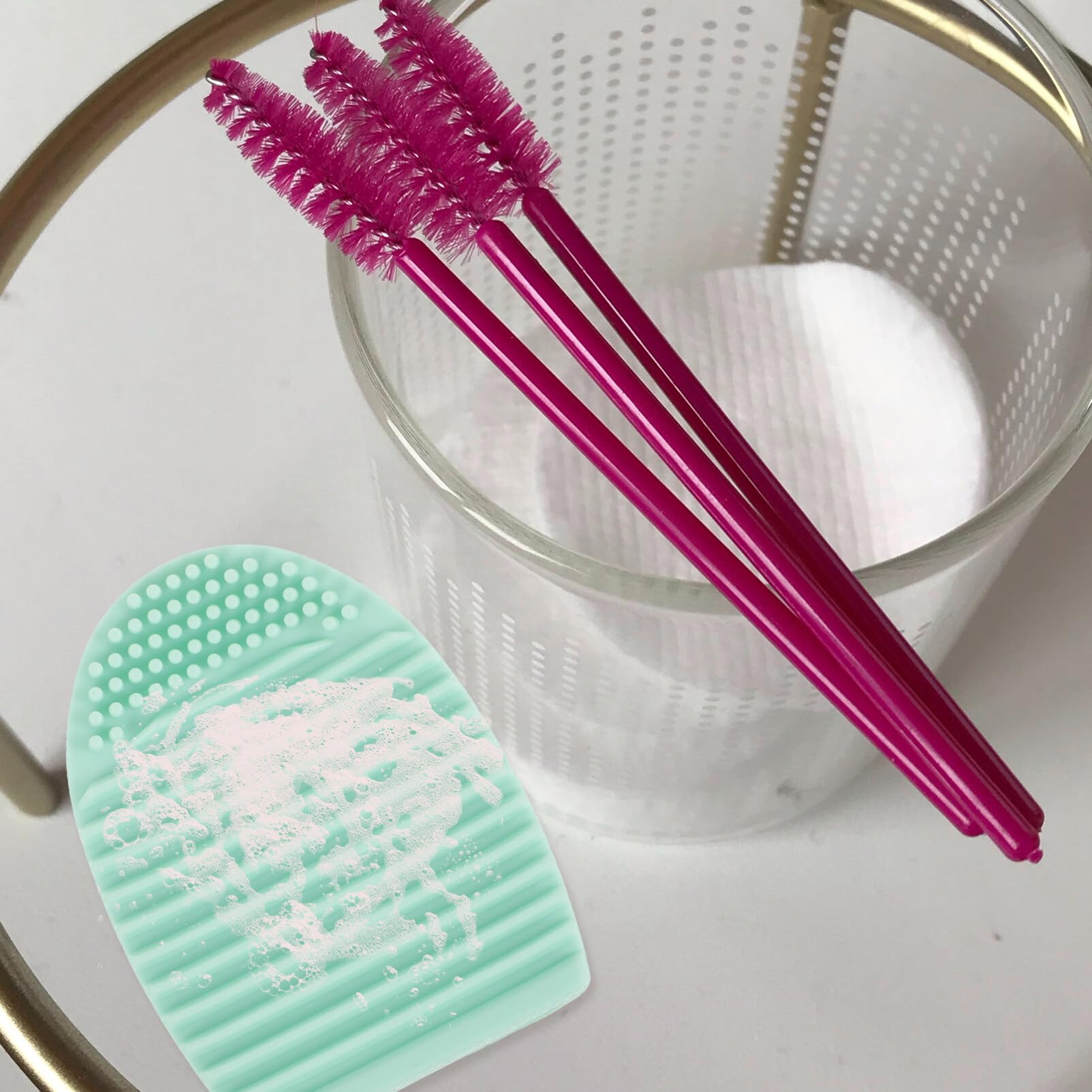 Beaupretty Silicone Makeup Brush Cleaner Mat - Cosmetic Cleaning Pad & Scrubber Board for Makeup Brushes, Sponges & Beauty Tools (Green) | Perfect for Home & Professional Salon Use