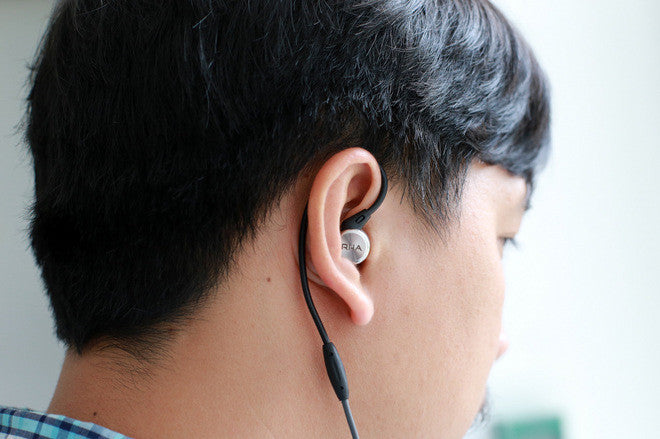 RHA MA750i Premium Noise Isolating In-Ear Headphones with Remote & Mic - Perfect for Commuting, Workouts & Travel