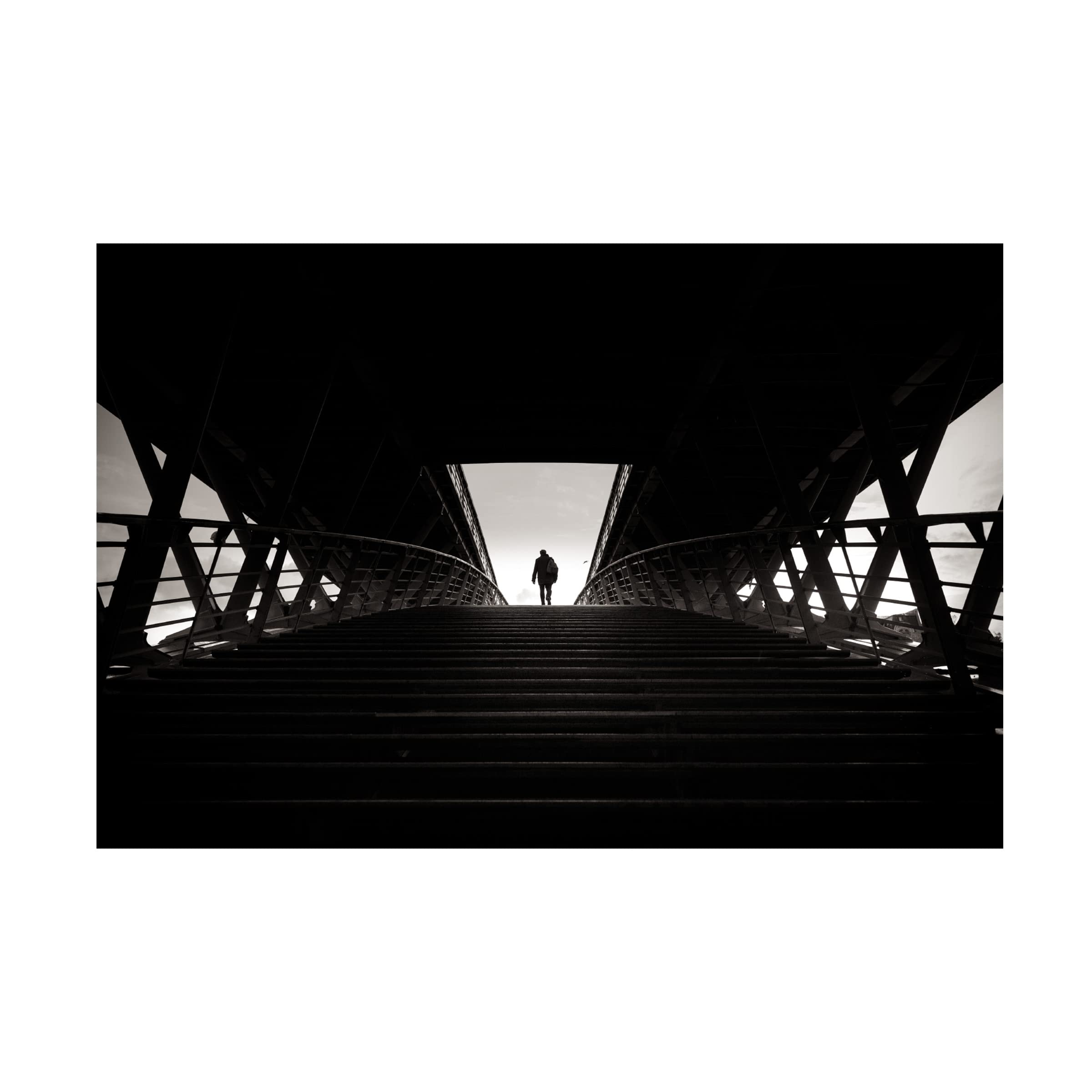 Trademark Fine Art 'Unchained' Canvas Art Print by Stefano Corso - Modern Abstract Wall Decor for Living Room, Bedroom & Office