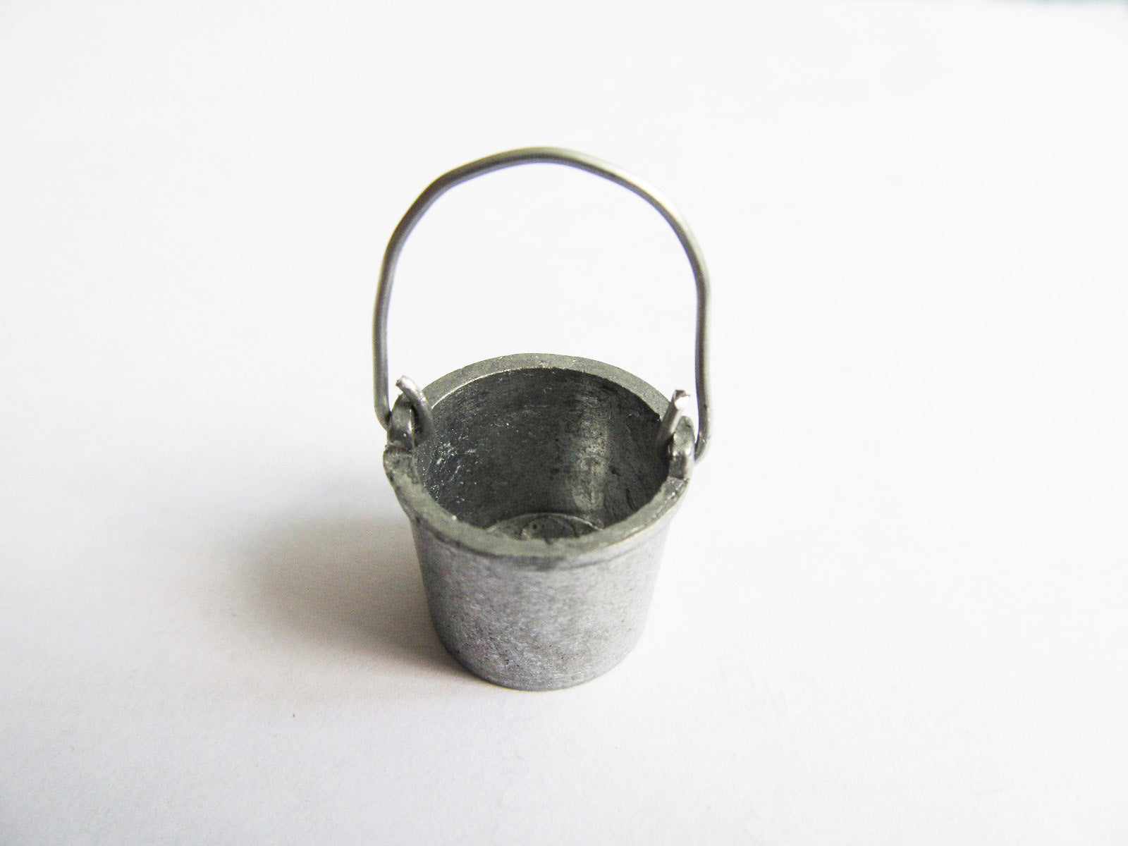 1/16 Scale HengLong Mato RC Tank Accessories - Metal Bucket Barrel, Steel Pot Helmet & Fire Extinguisher for American Soldier BB Bullet | Perfect for Military Model Display & RC Tank Battles