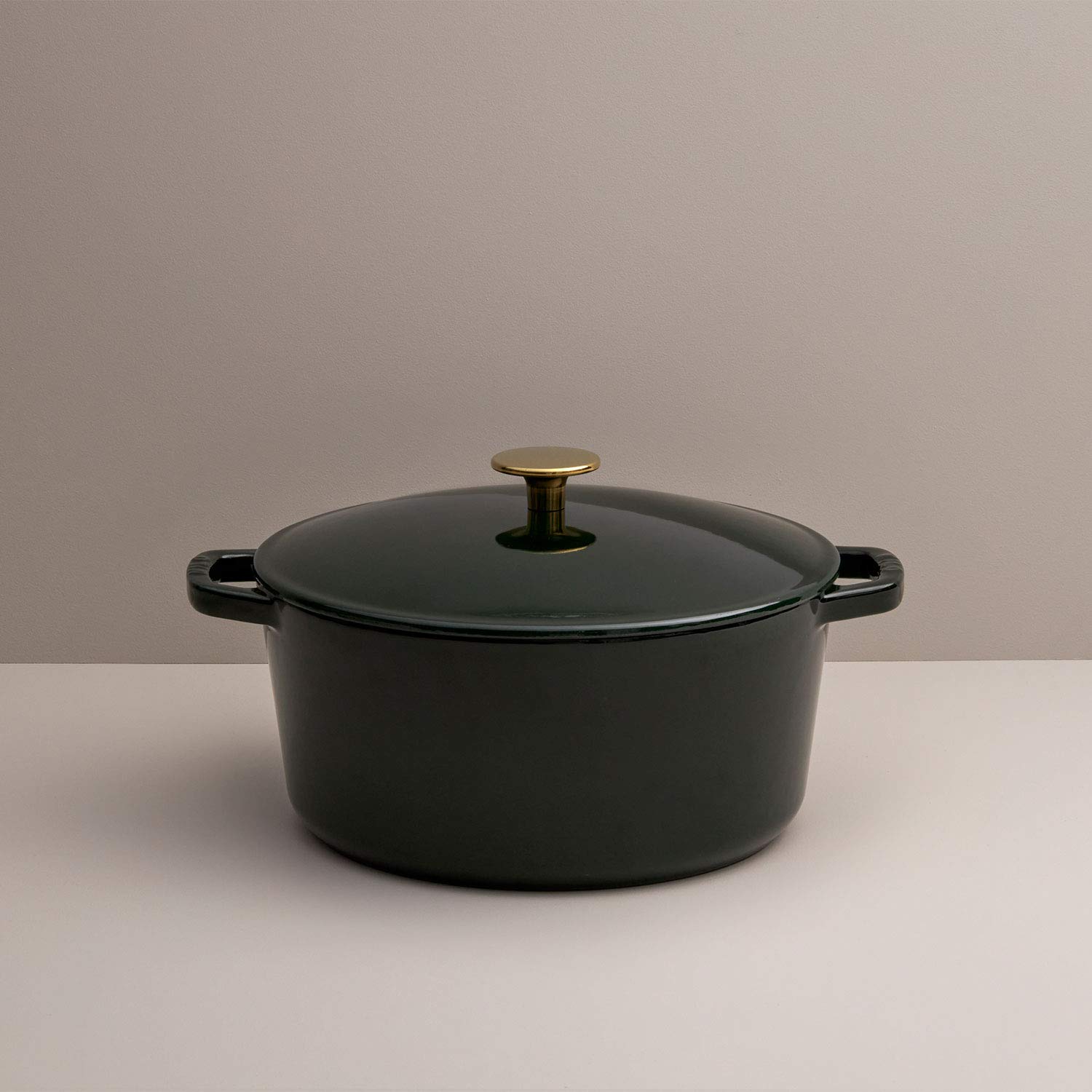 Premium 5.5-Quart Enameled Cast Iron Dutch Oven with Lid - Kana Milo Enamel Coated Casserole Pot | Oven & Dishwasher Safe | Emerald Green with Gold Knob | Perfect for Braising, Stewing & Baking Bread