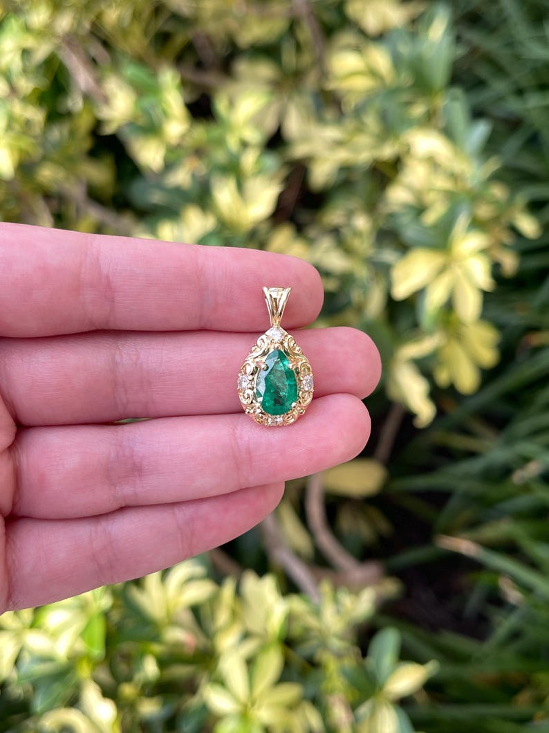 2.71tcw Teardrop Emerald & Diamond Vintage Inspired Pendant Necklace - Elegant Jewelry for Weddings, Parties & Special Occasions