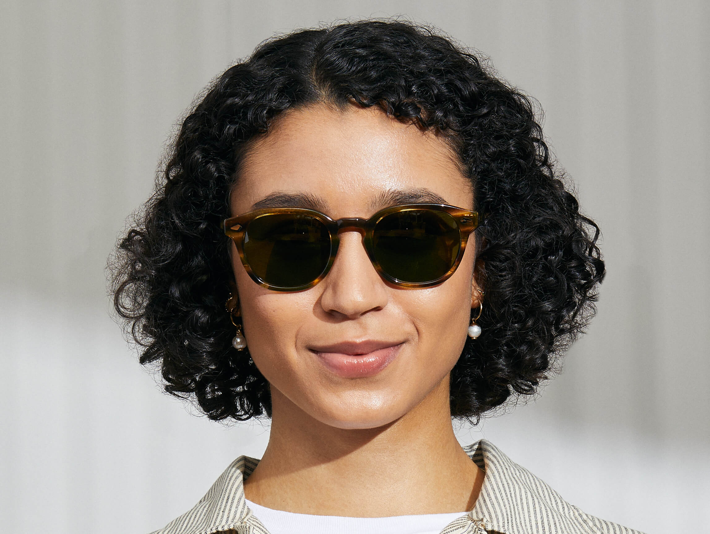 Ray-Ban LEMTOSH Classic Sunglasses for Men & Women - Polarized UV Protection Aviator Style - Perfect for Driving, Beach, and Outdoor Activities